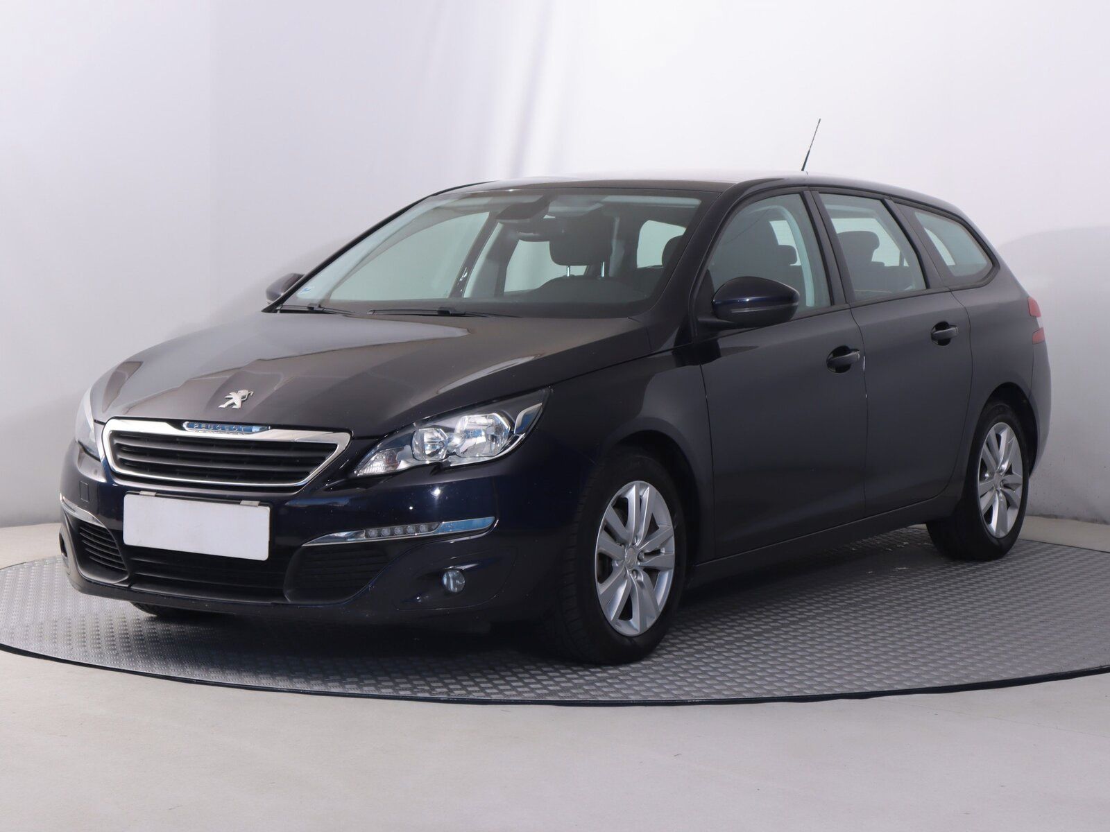 Peugeot 308, 1.6 BlueHDi, Style, Serv.kniha - fotka 2