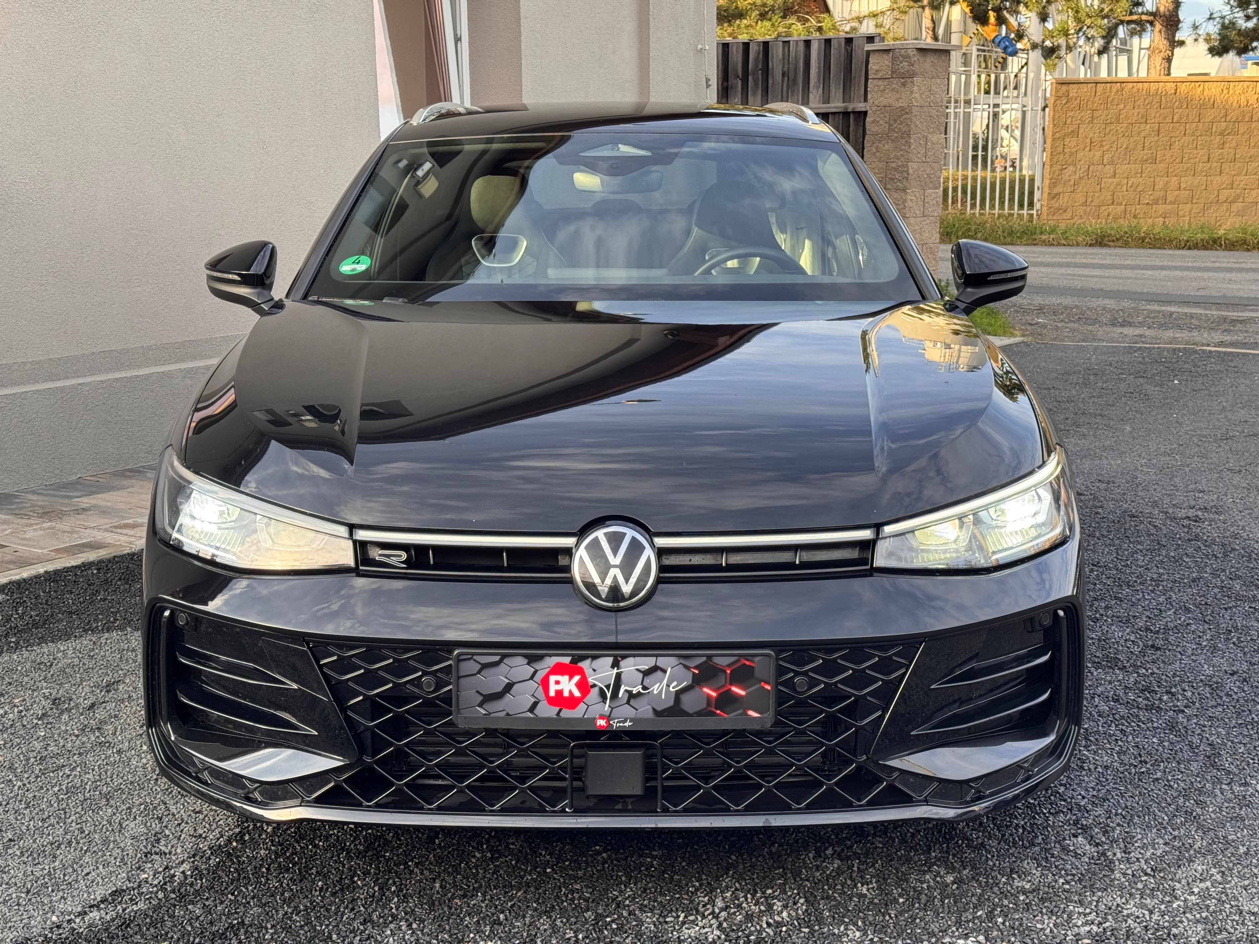 Volkswagen Passat, R-line Záruka/ACC/Matrix/DSG - fotka 2