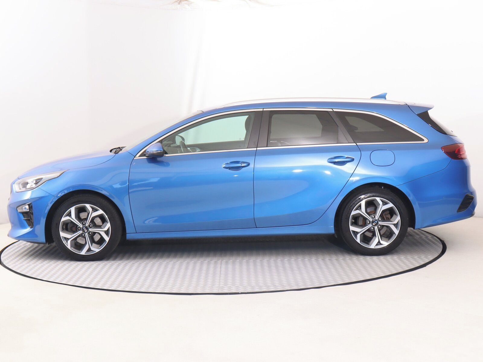 Kia Cee´d, 1.5 T-GDI, Automat, Serv.kniha - fotka 3