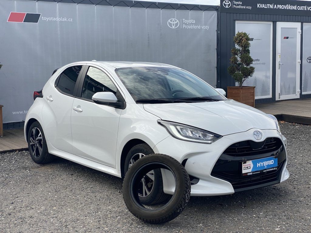 Toyota Yaris, 1.5HEV, ČR, Style, DPH