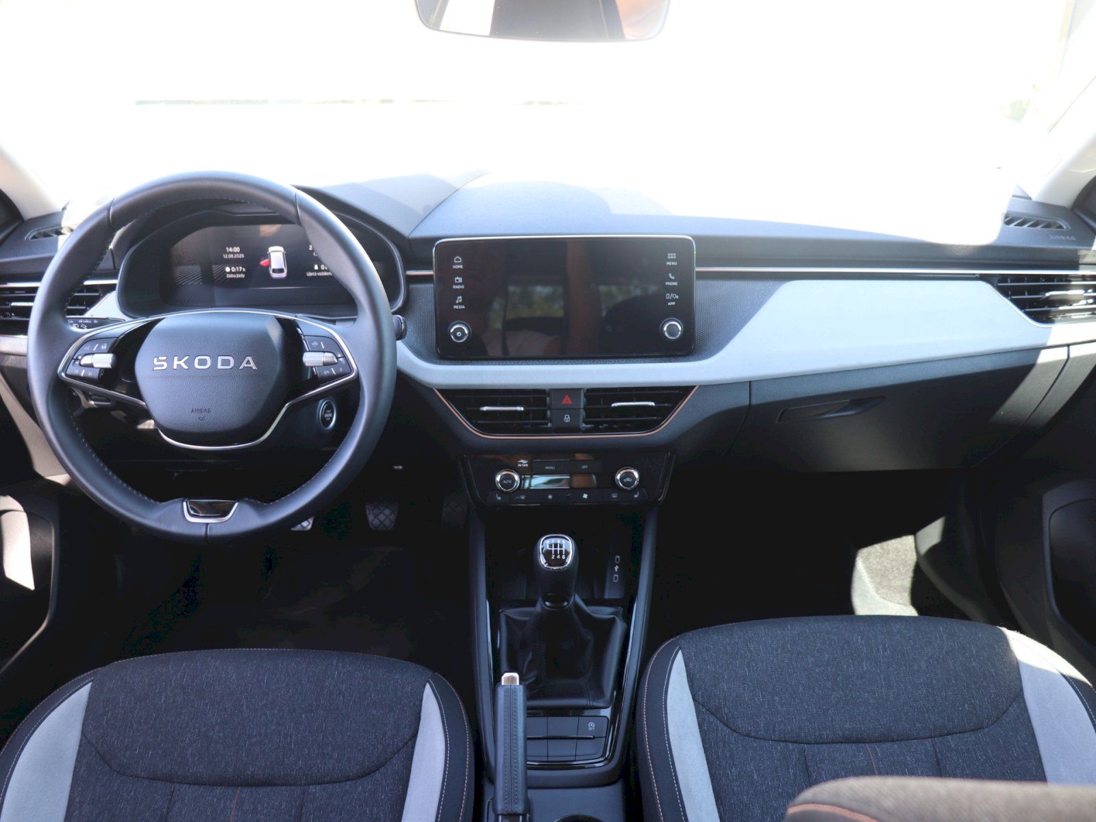 Škoda Scala, Scala top selection  1.0 TSI 8 - fotka 5