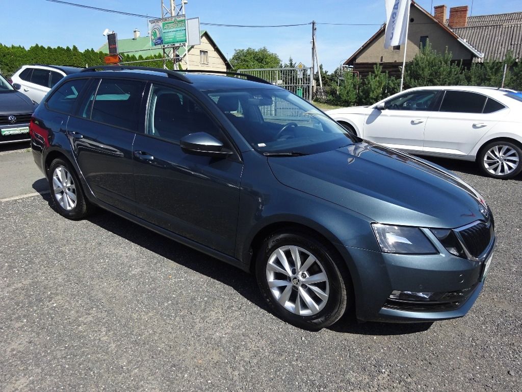 Škoda Octavia, COMBI III FC -2019-SERVISKA - fotka 3