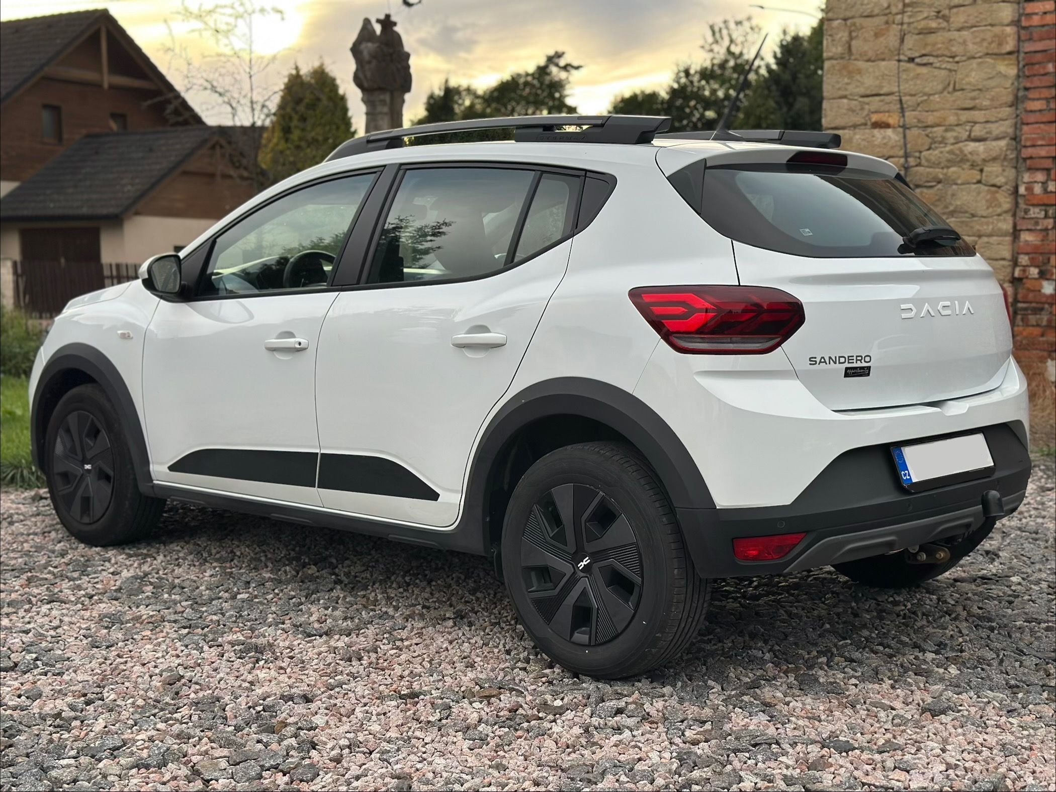 Dacia Sandero, Stepway 1.0tce, benzín - fotka 5