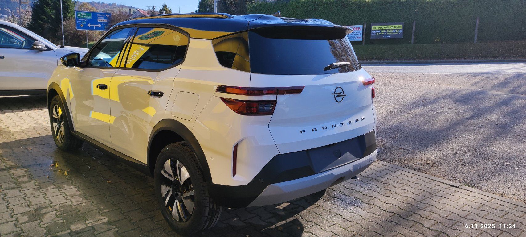 Opel Frontera, HYBRID 1,2 TURBO 81kW GS - fotka 3