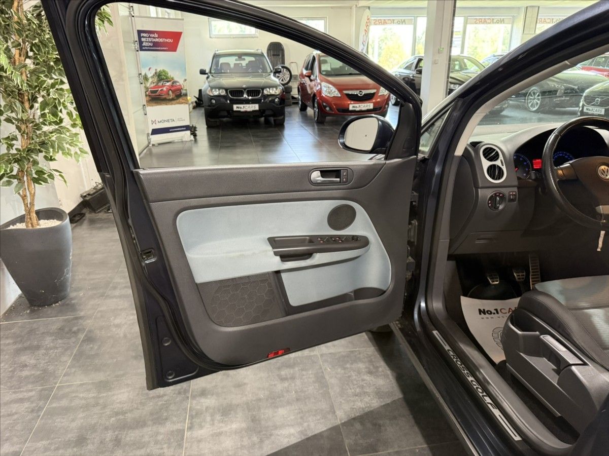 Volkswagen Golf Plus, 1,4   TSI 103KW CROSS VÝHŘEV - fotka 6