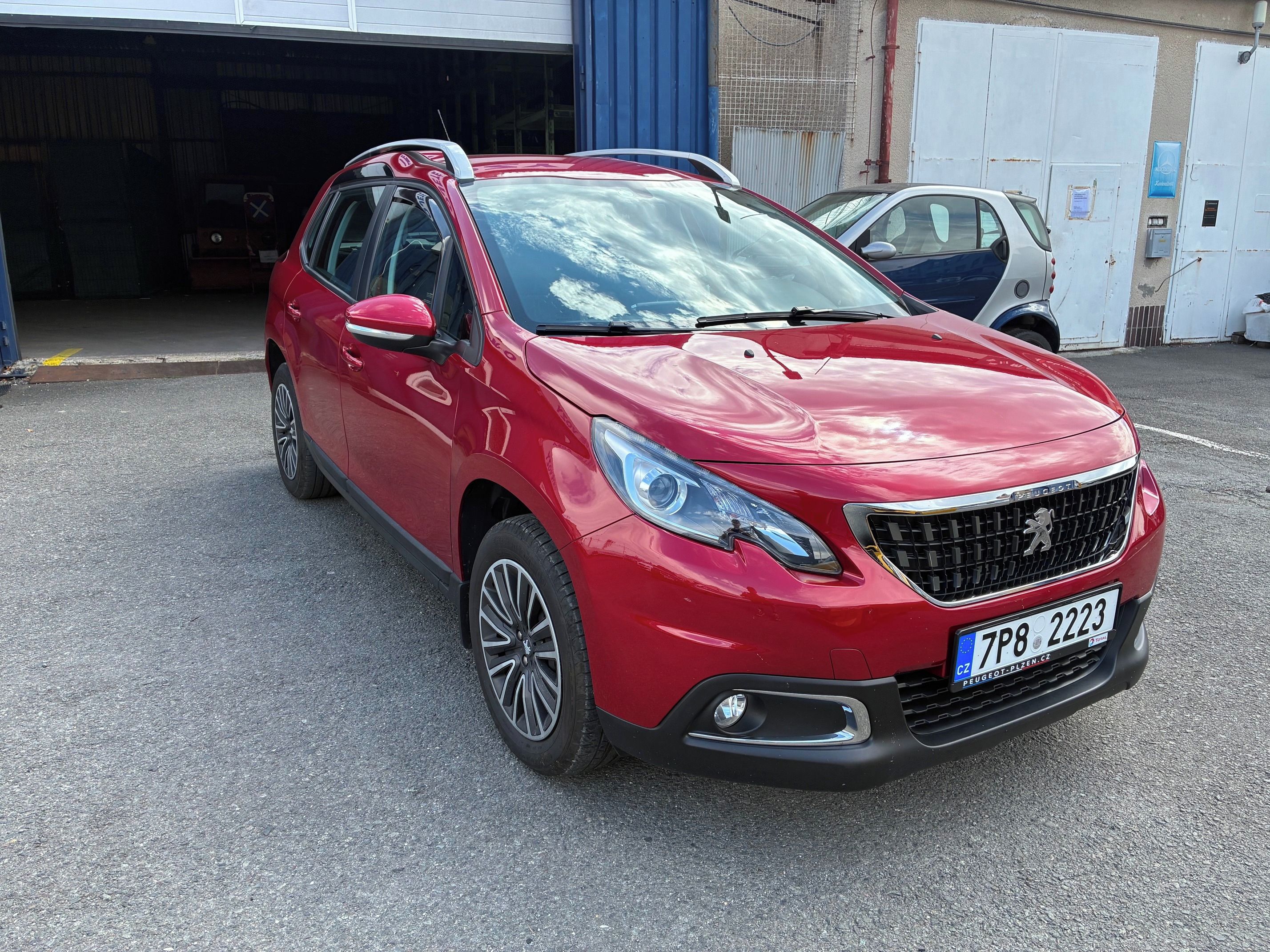 Peugeot 2008, 1,2 PureTech Active Pack  82k - fotka 2