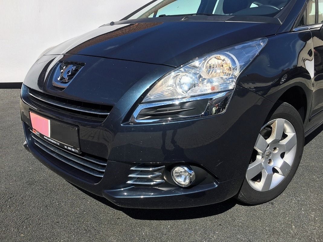 Peugeot 5008, 1.6T 115kW 7míst TOP STAV - fotka 2