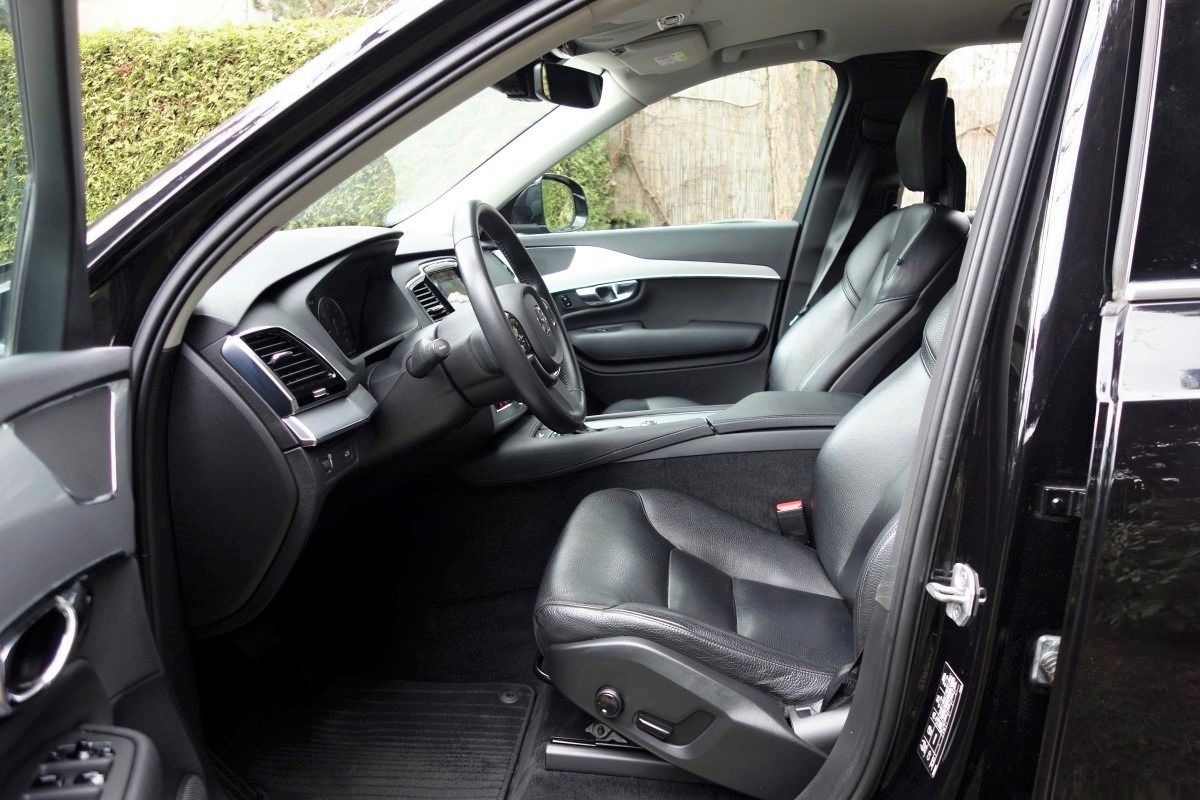 Volvo XC90, Momentum 2.0 D5 AWD 165 kW - fotka 6