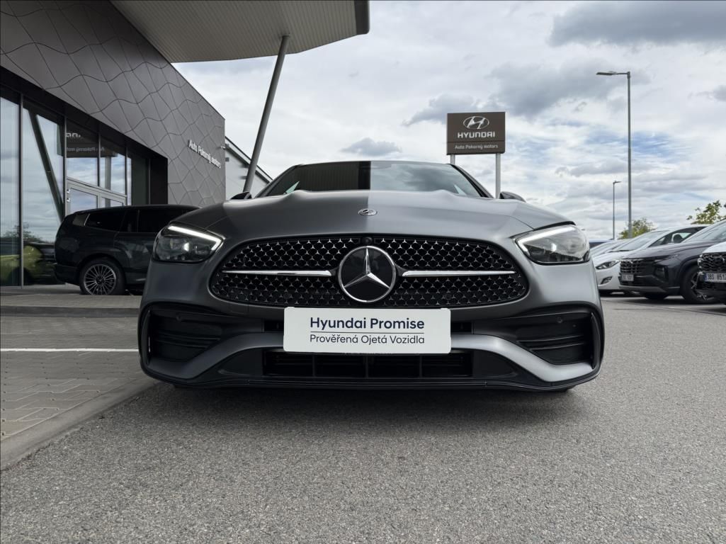 Mercedes-Benz Třídy C, C 300 4MATIC  AMG Paket - fotka 5