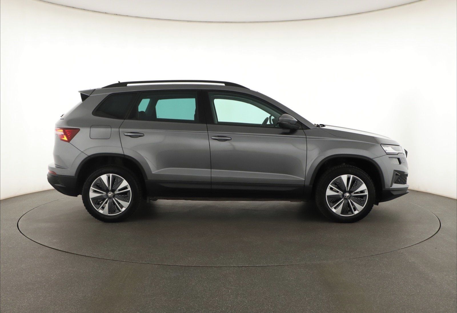 Škoda Karoq, 1.5 TSI, ČR,1.maj, Navi - fotka 6