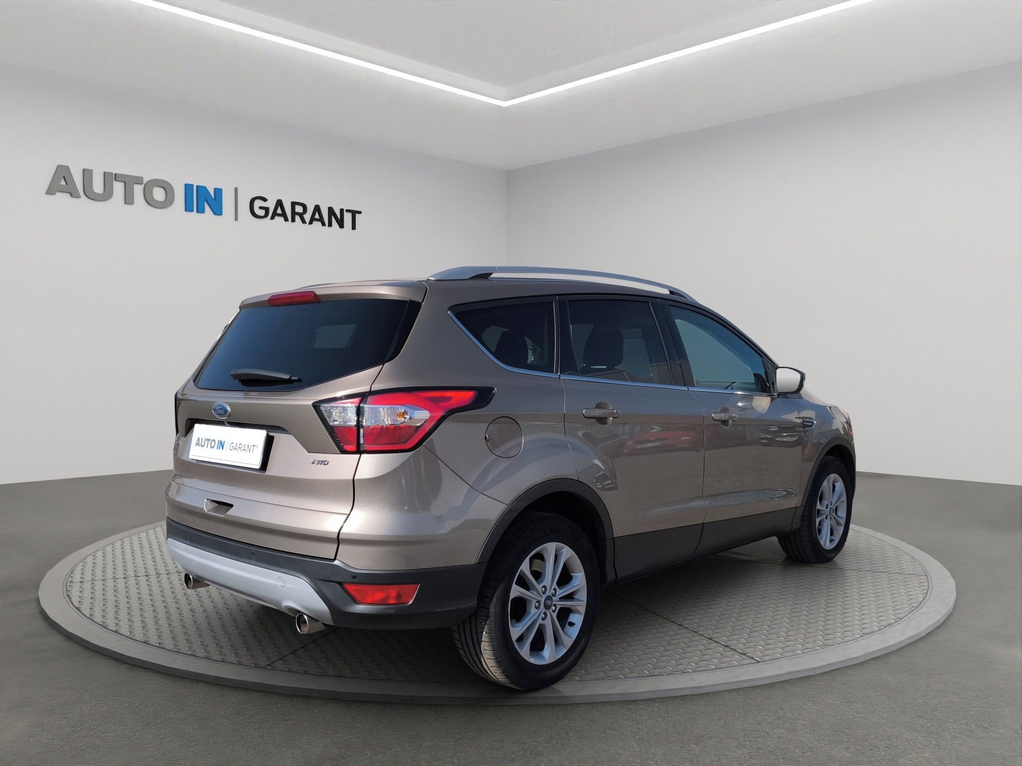 Ford Kuga, 2.0 TDCi 110kW, 4x4, ČR, Serv. - fotka 5