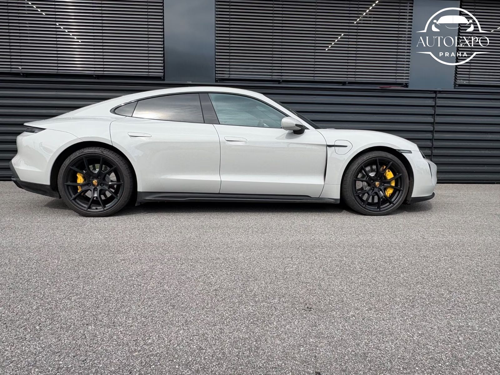 Porsche Taycan, GTS-75 JAHRE PAKET - fotka 3