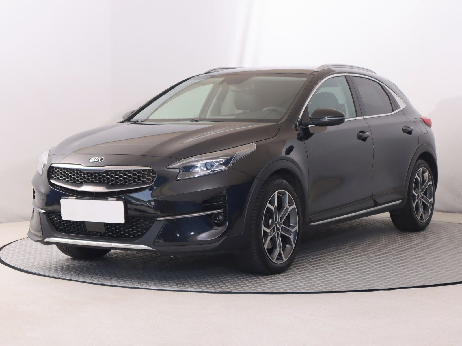 Kia XCee´d, 1.6 CRDi, Smart, Automat - fotka 2