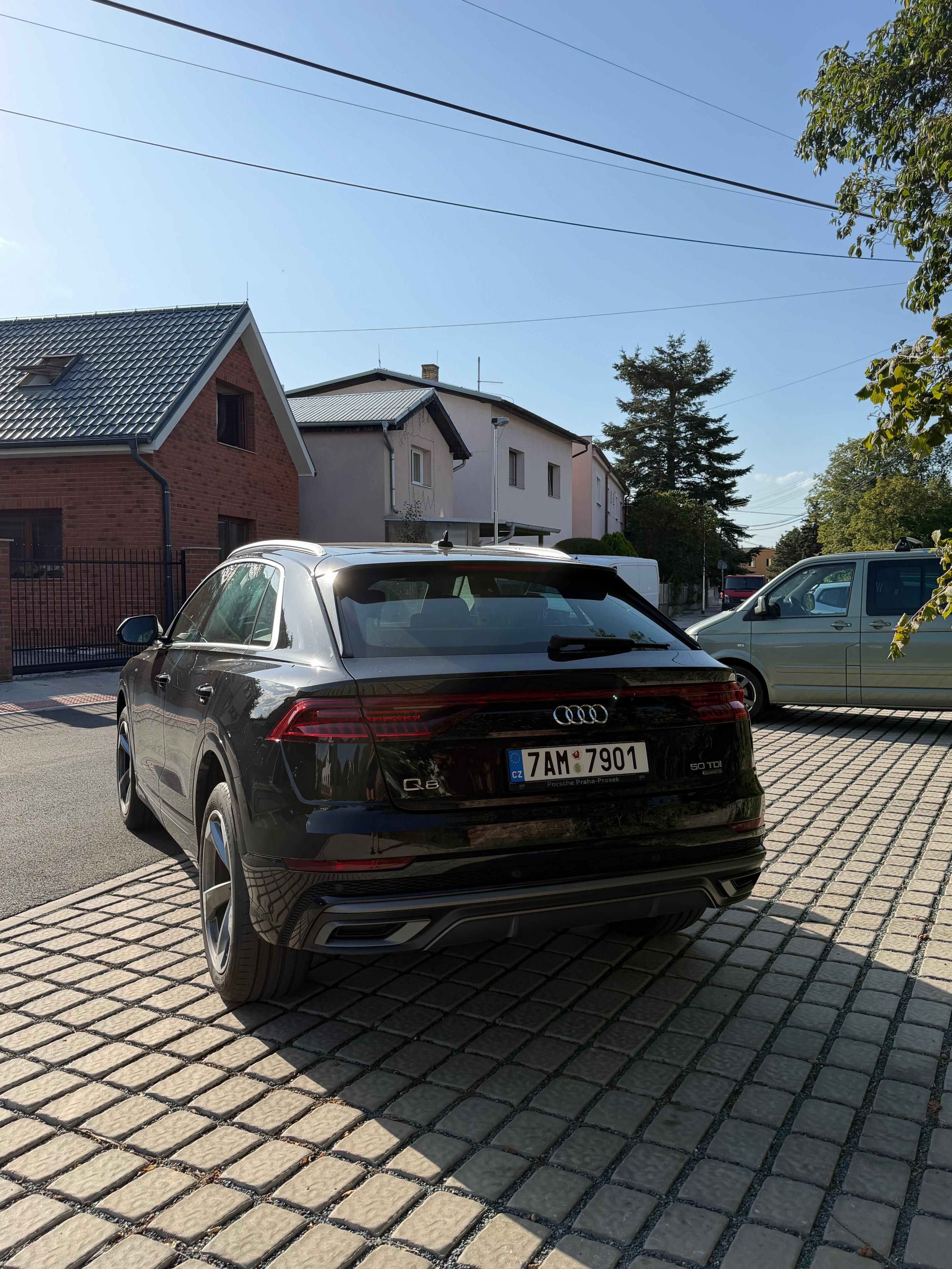 Audi Q8, 50 TDI 210 kW S-LINE Quattro - fotka 5
