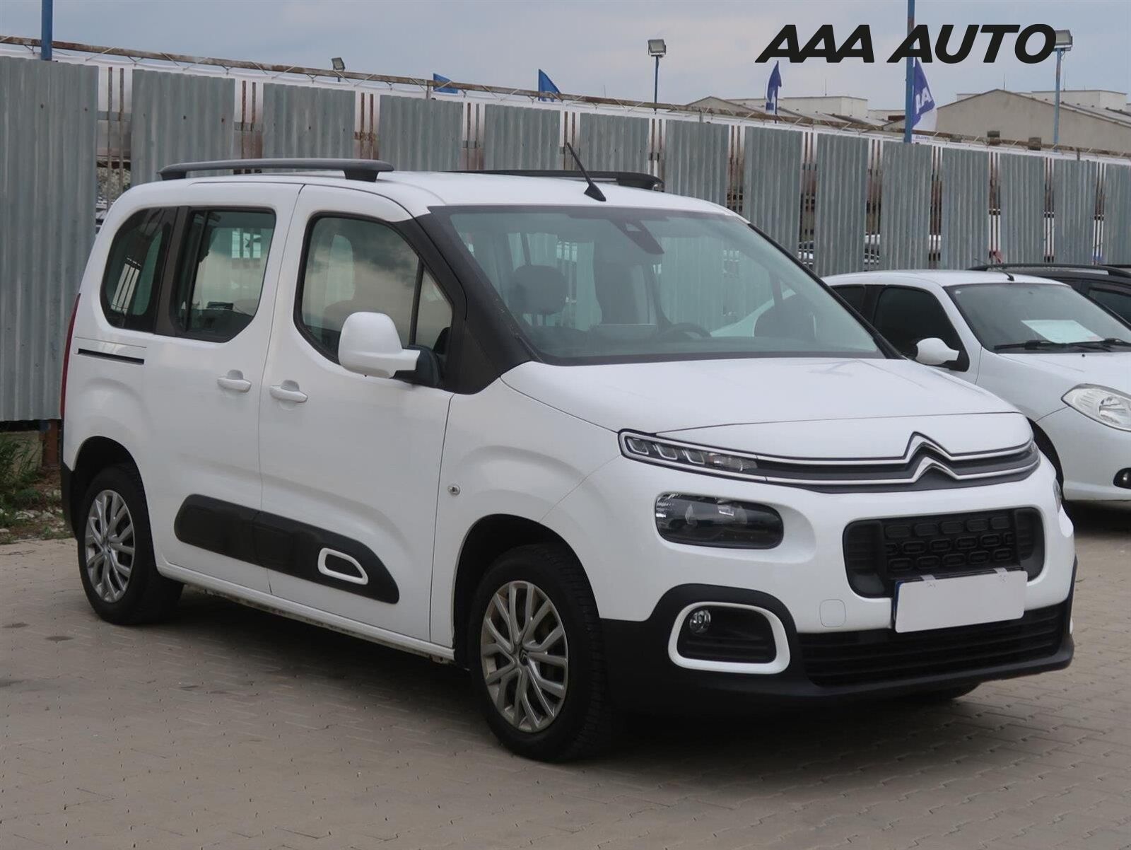 Citroën Berlingo, 1.2 PureTech, Feel, 5Míst, ČR