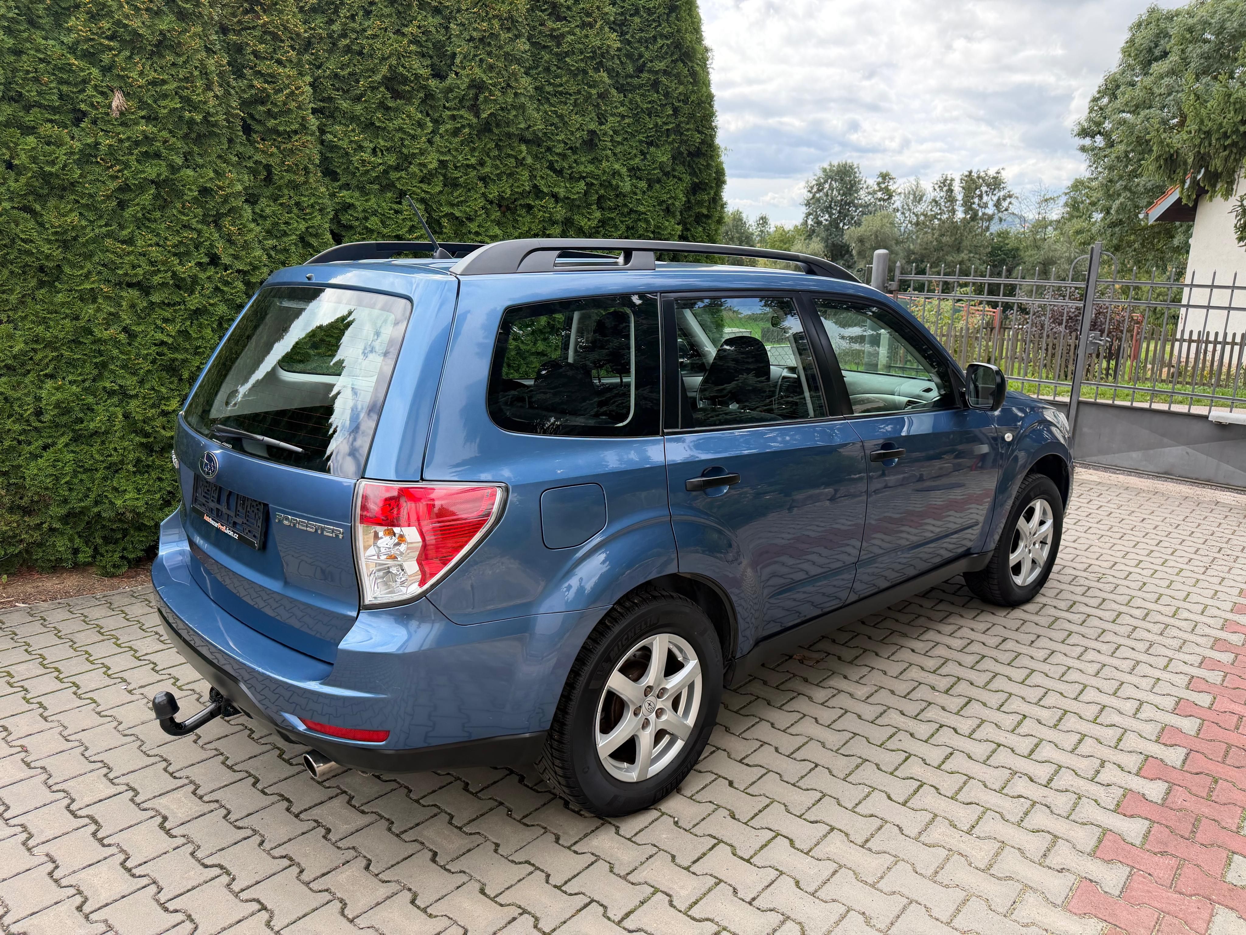 Subaru Forester, 2,0i /110 Kw 4x4 , 1 Majitel - fotka 4