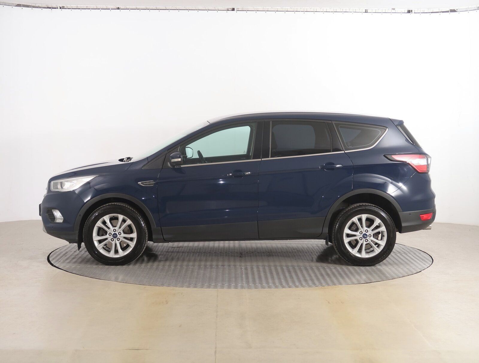 Ford Kuga, 1.5 TDCi, Automat, Serv.kniha - fotka 3
