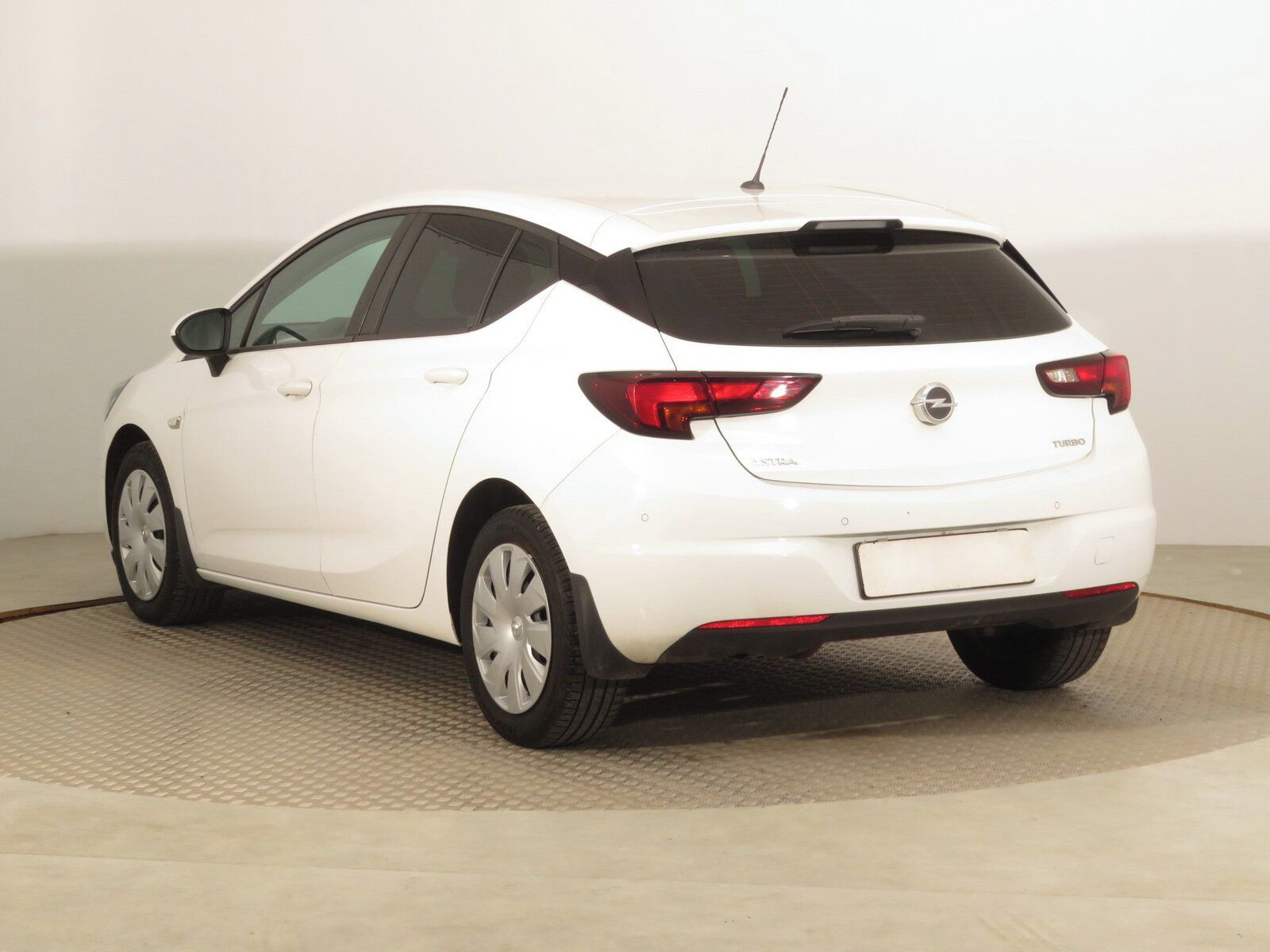 Opel Astra, 1.4 T, Enjoy, Serv.kniha - fotka 4