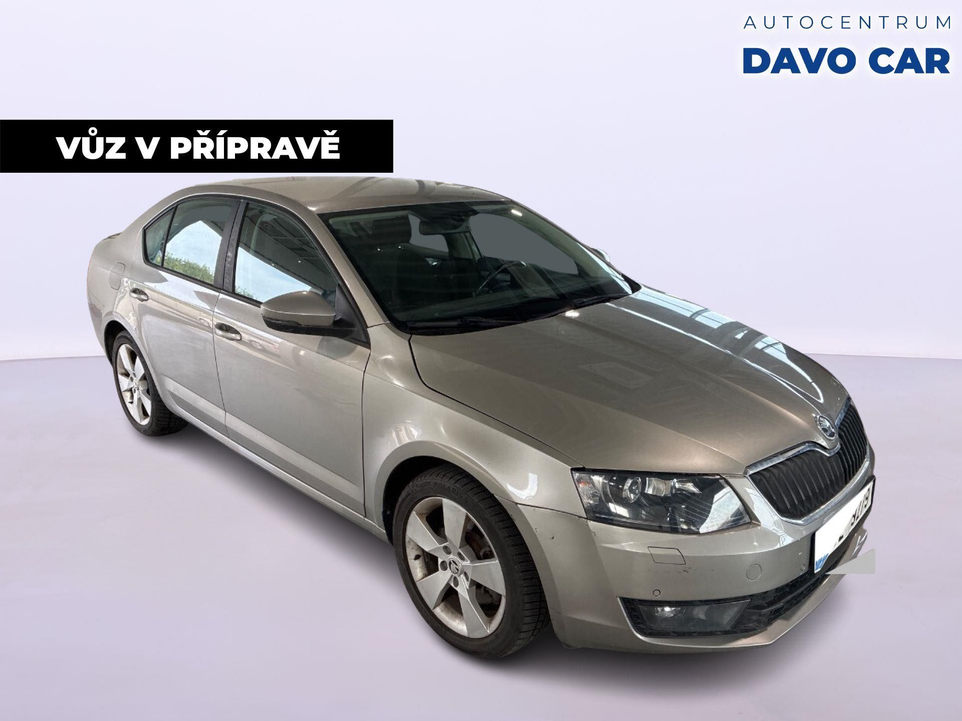 Škoda Octavia, 1,8 TSI 132kW Elegance CZ - fotka 4