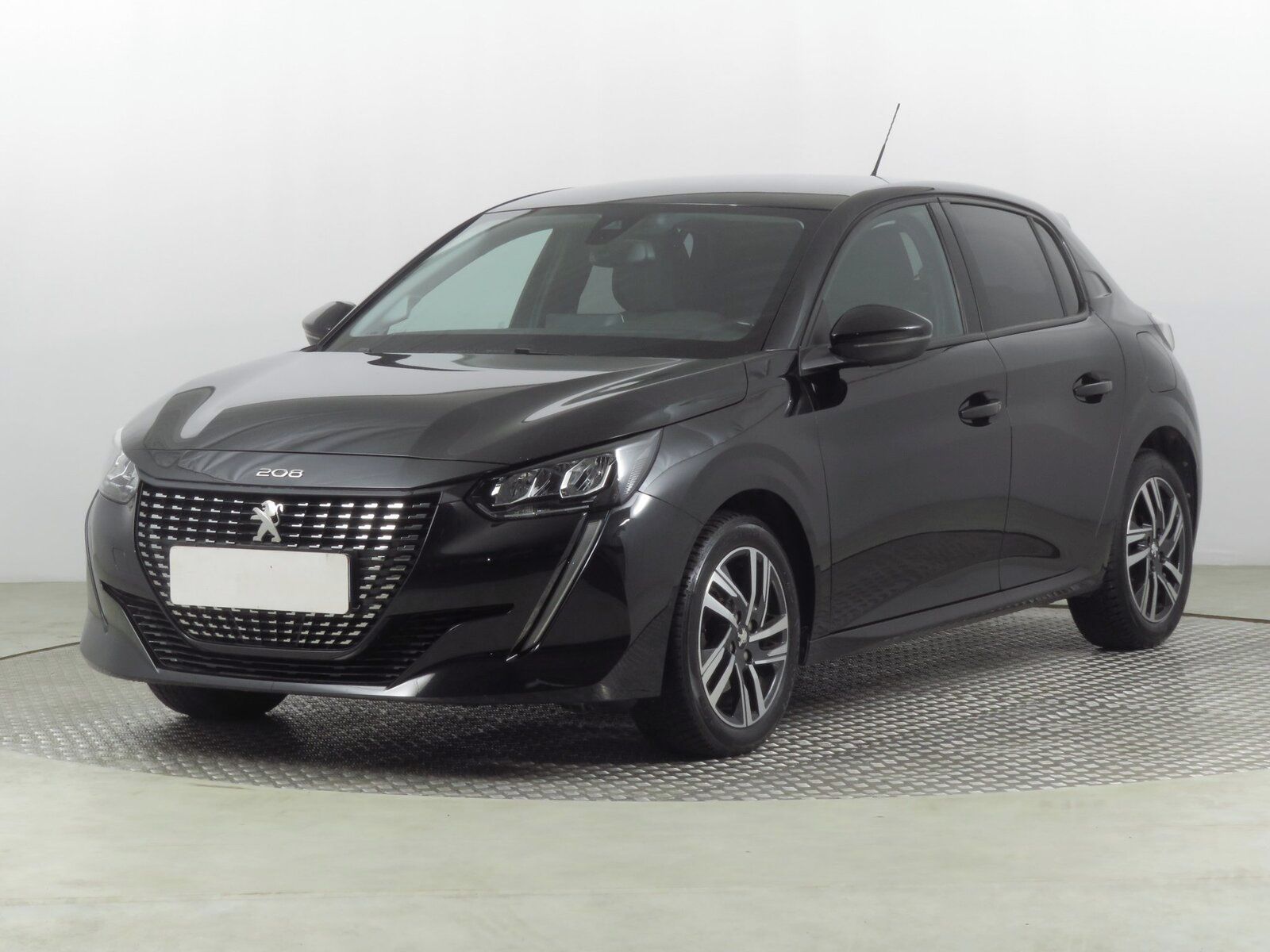Peugeot 208, 1.2 PureTech, Allure - fotka 2
