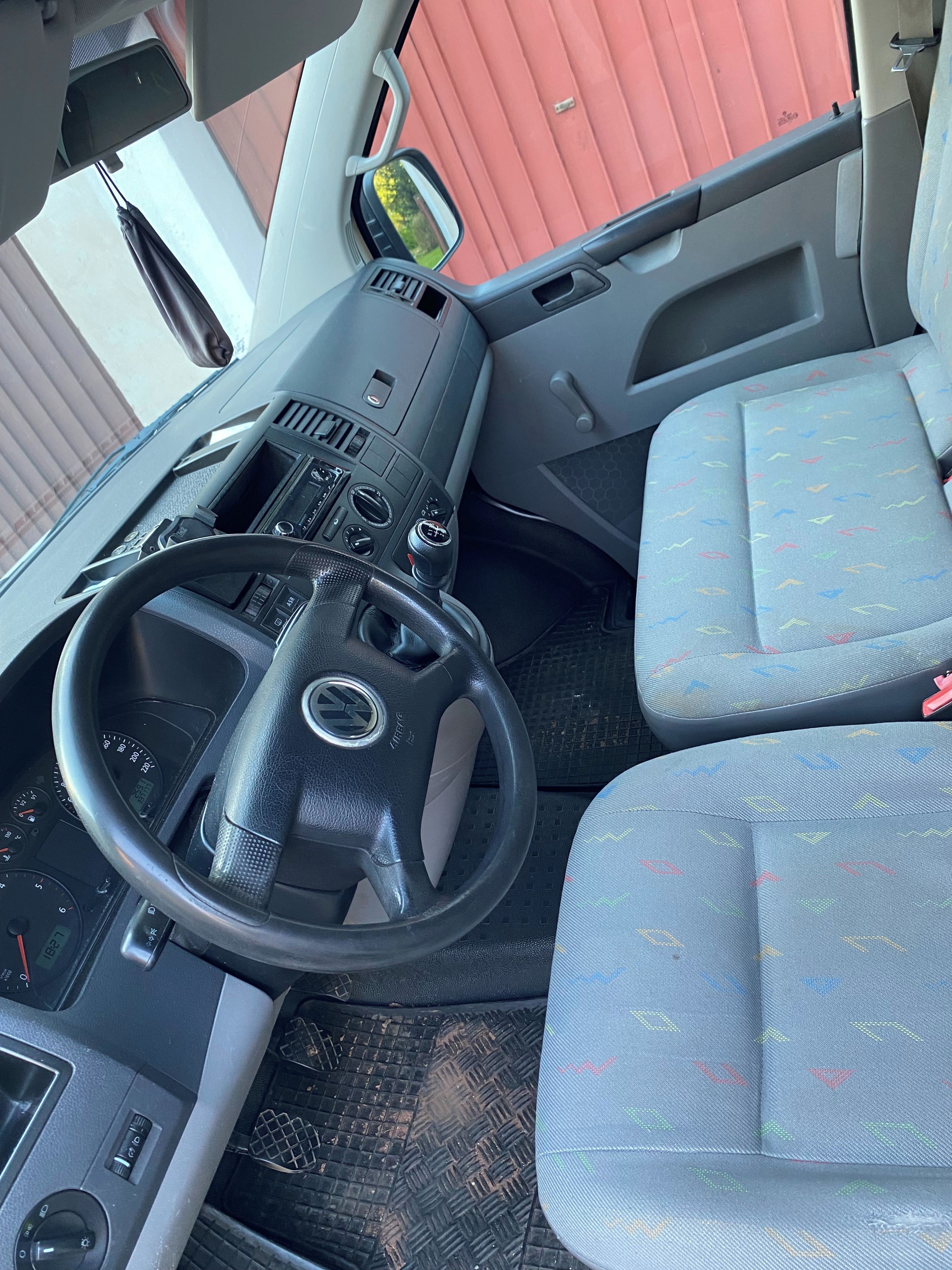 Volkswagen Transporter - fotka 5