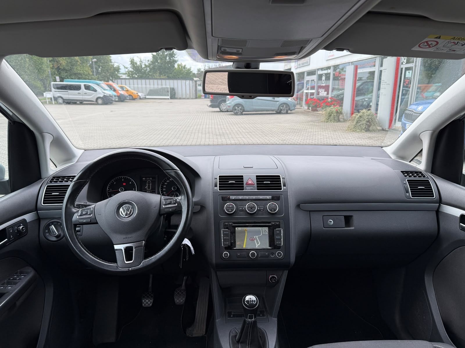 Volkswagen Touran, 1.6TDI-PERFEKT.STAV.N-ROZVODY - fotka 5