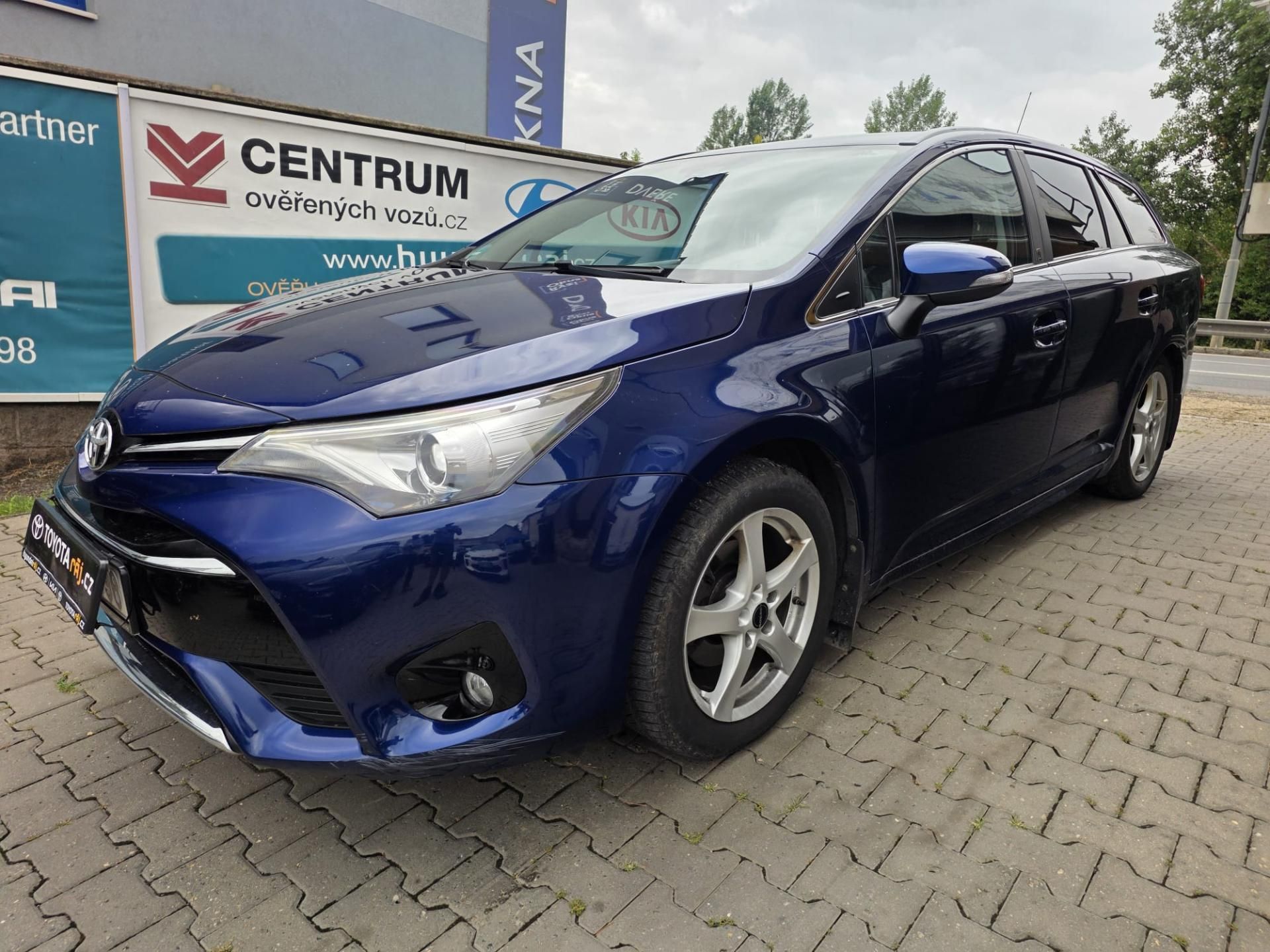 Toyota Avensis, 1.8AUT.KLIMA-2.maj.PRAV.SERVIS - fotka 5
