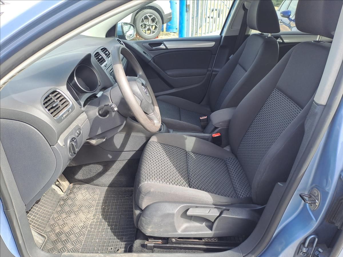 Volkswagen Golf, 1,4 MPI KLIMA - fotka 5