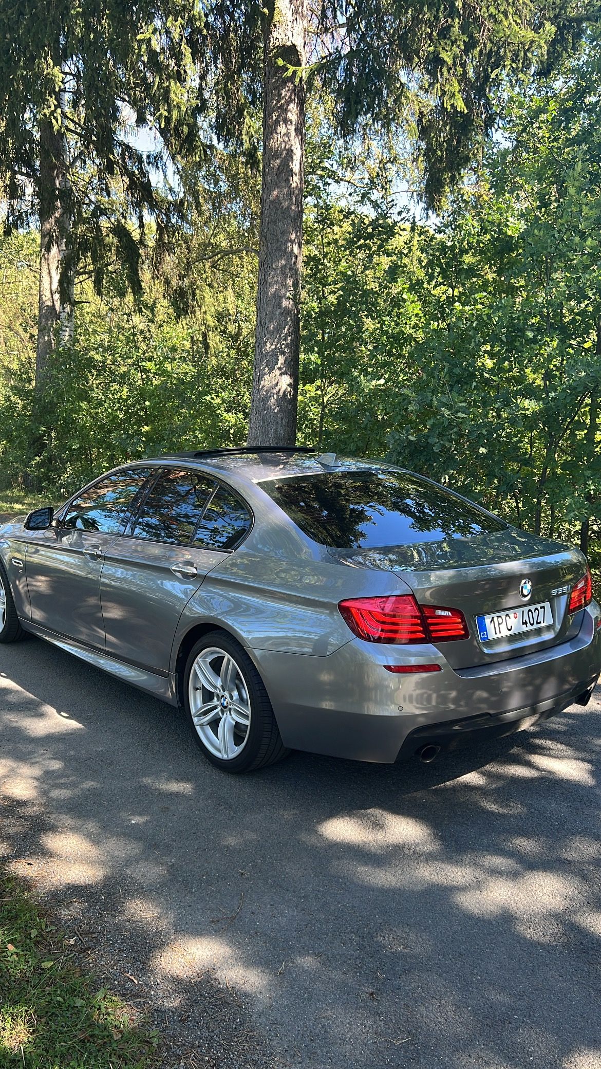 BMW Řada 5, 535i - fotka 4