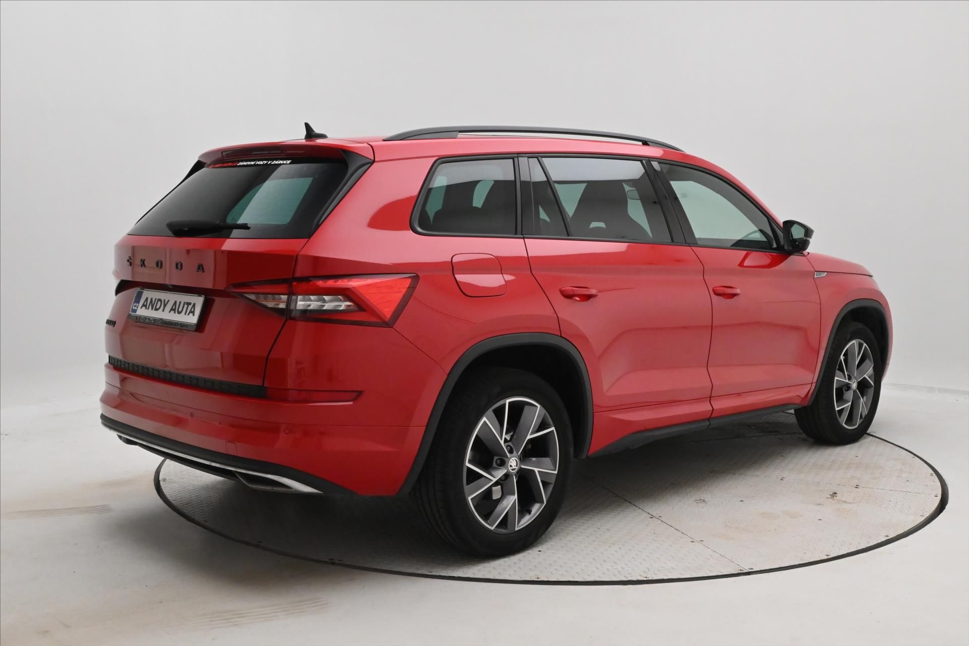 Škoda Kodiaq, 1,5 TSI 110kW Sportline Busine - fotka 5