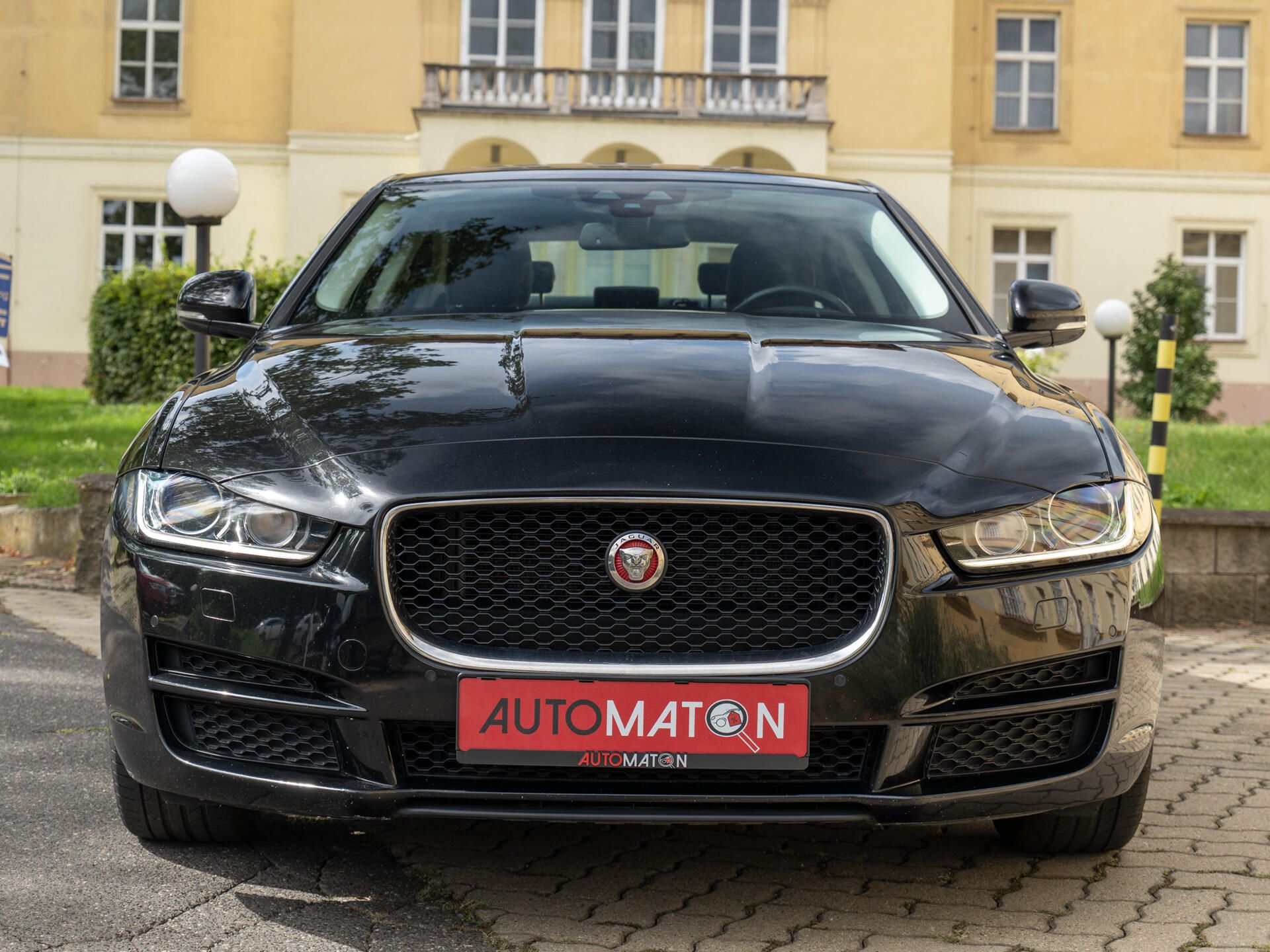 Jaguar XE, 20t Prestige Meridian Kůže - fotka 2