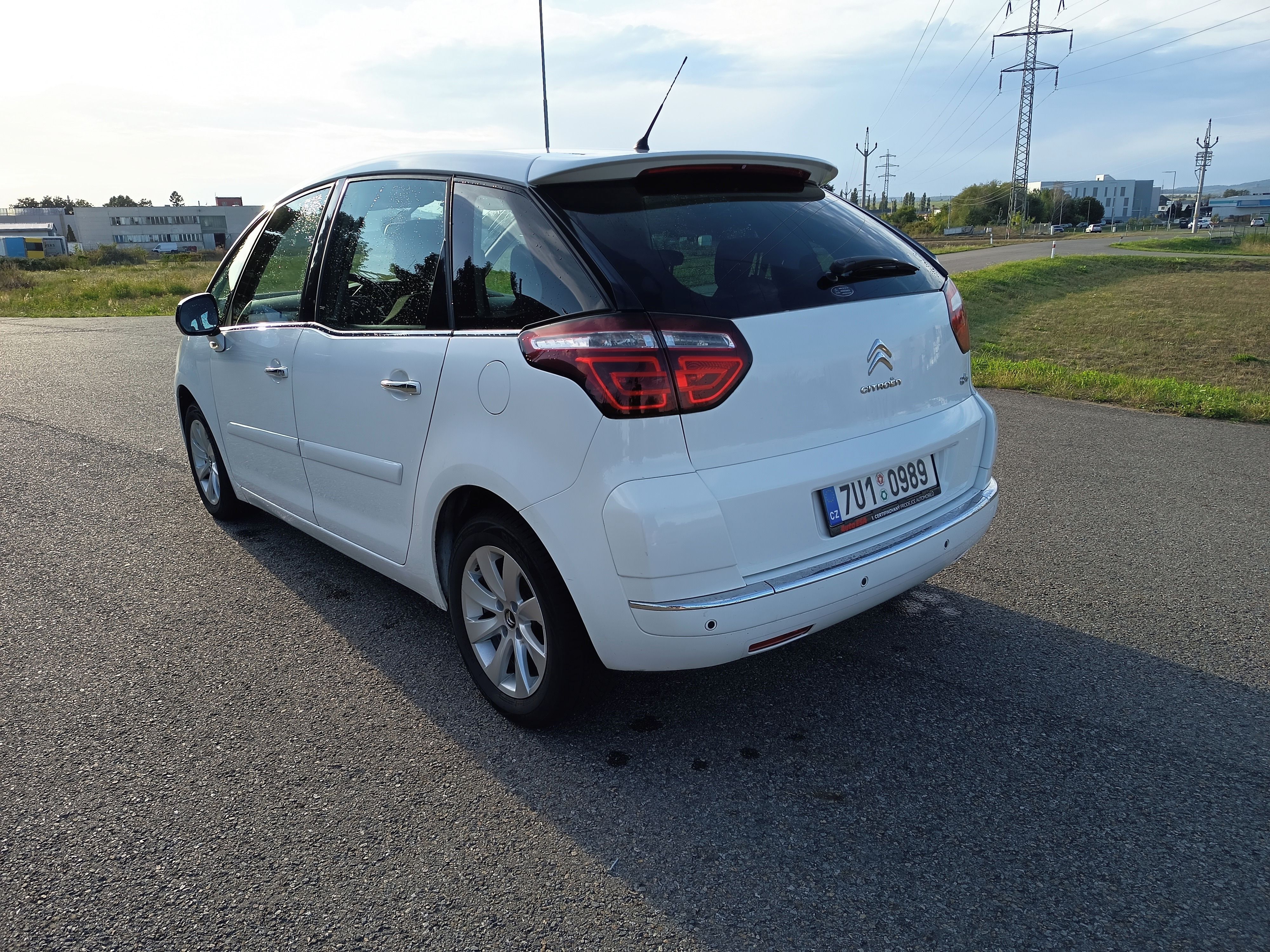 Citroën C4 Picasso, Citroën C4 Picasso 1.6HDi 82kW - fotka 5