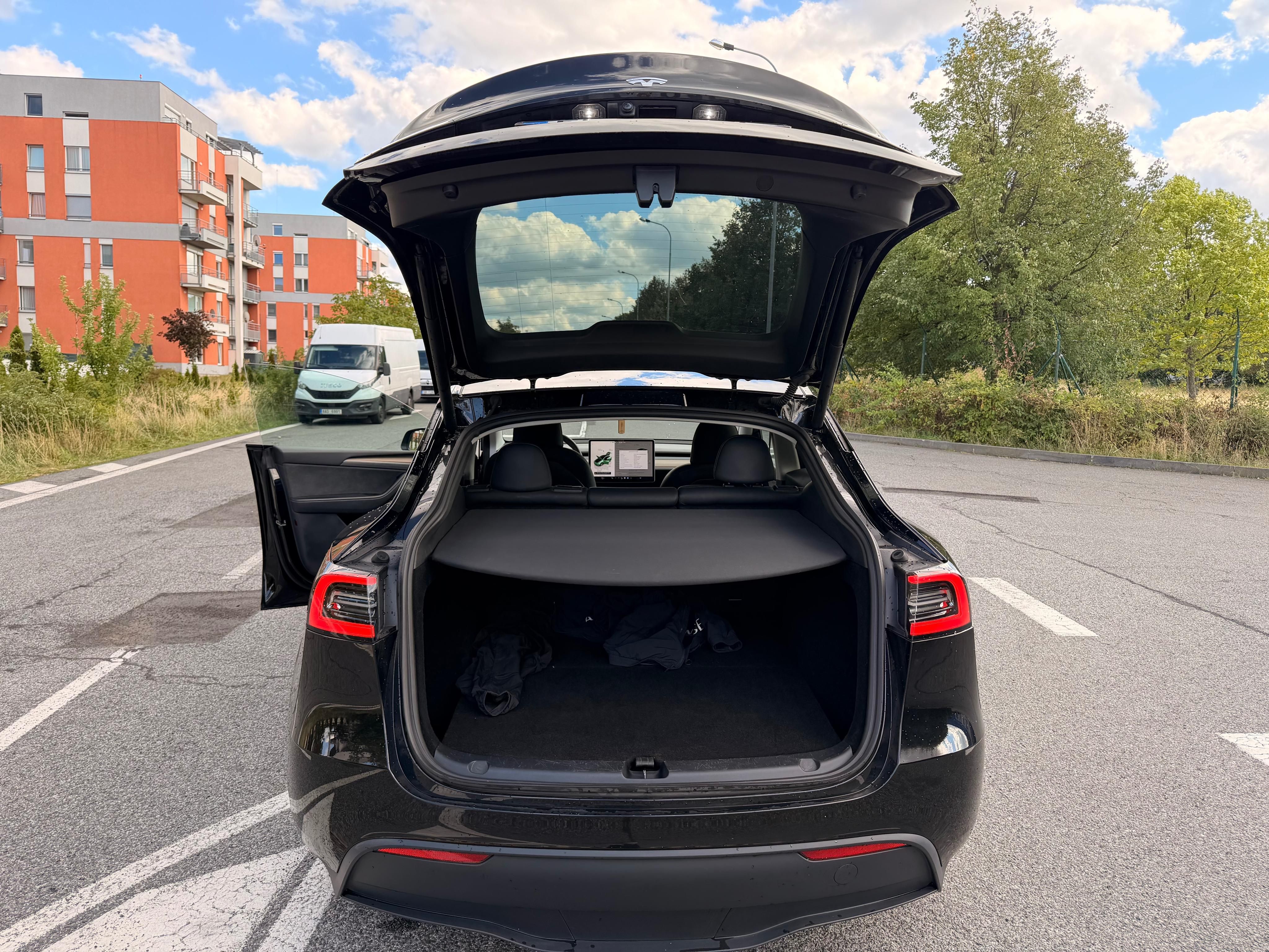 Tesla Model Y, LFP | 73k km nájezd | - DPH - fotka 6