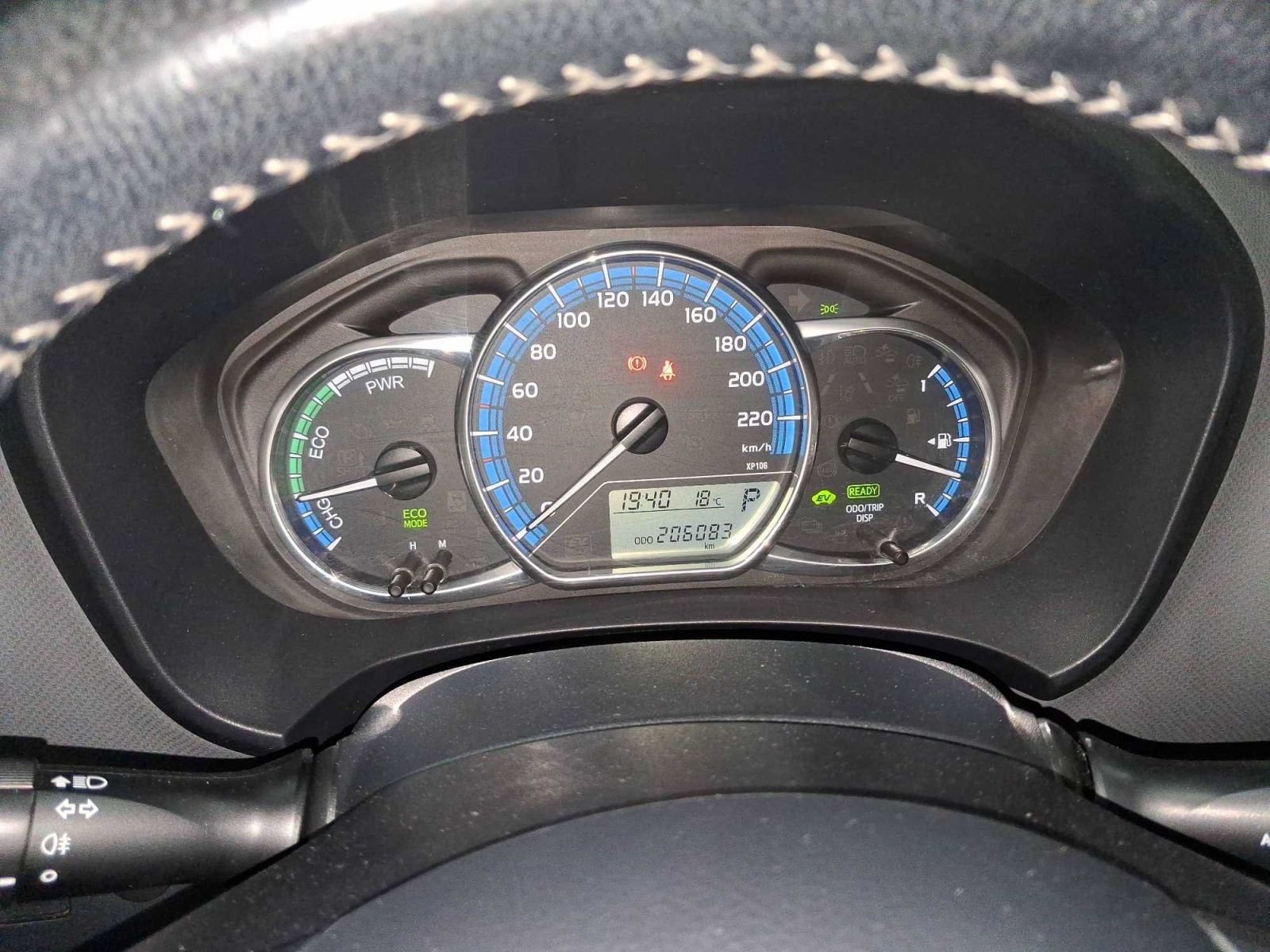 Toyota Yaris, 1.5 Hybrid, Automat - fotka 3
