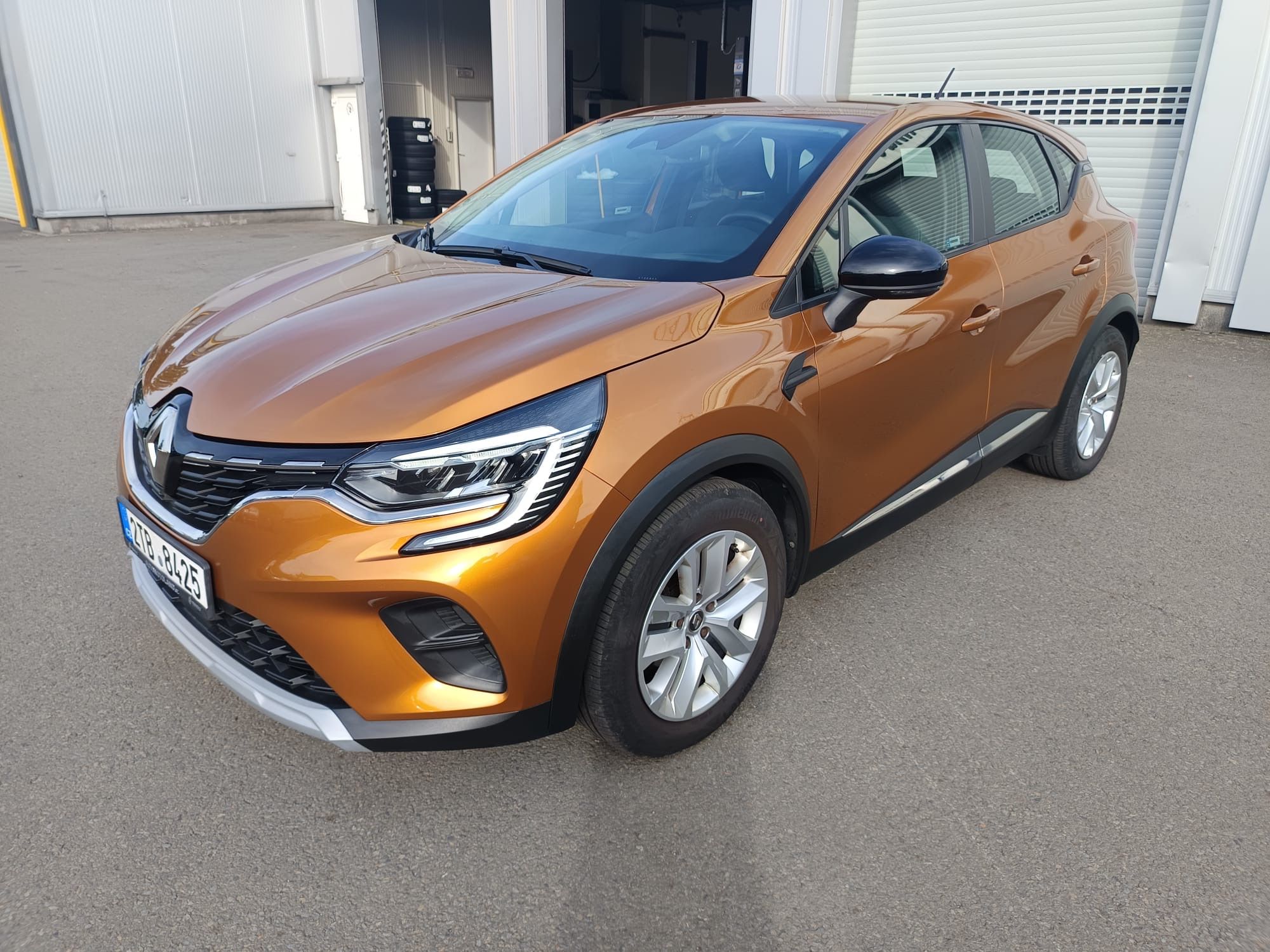 Renault Captur, Zen TCe 100 1.maj ČR - fotka 2
