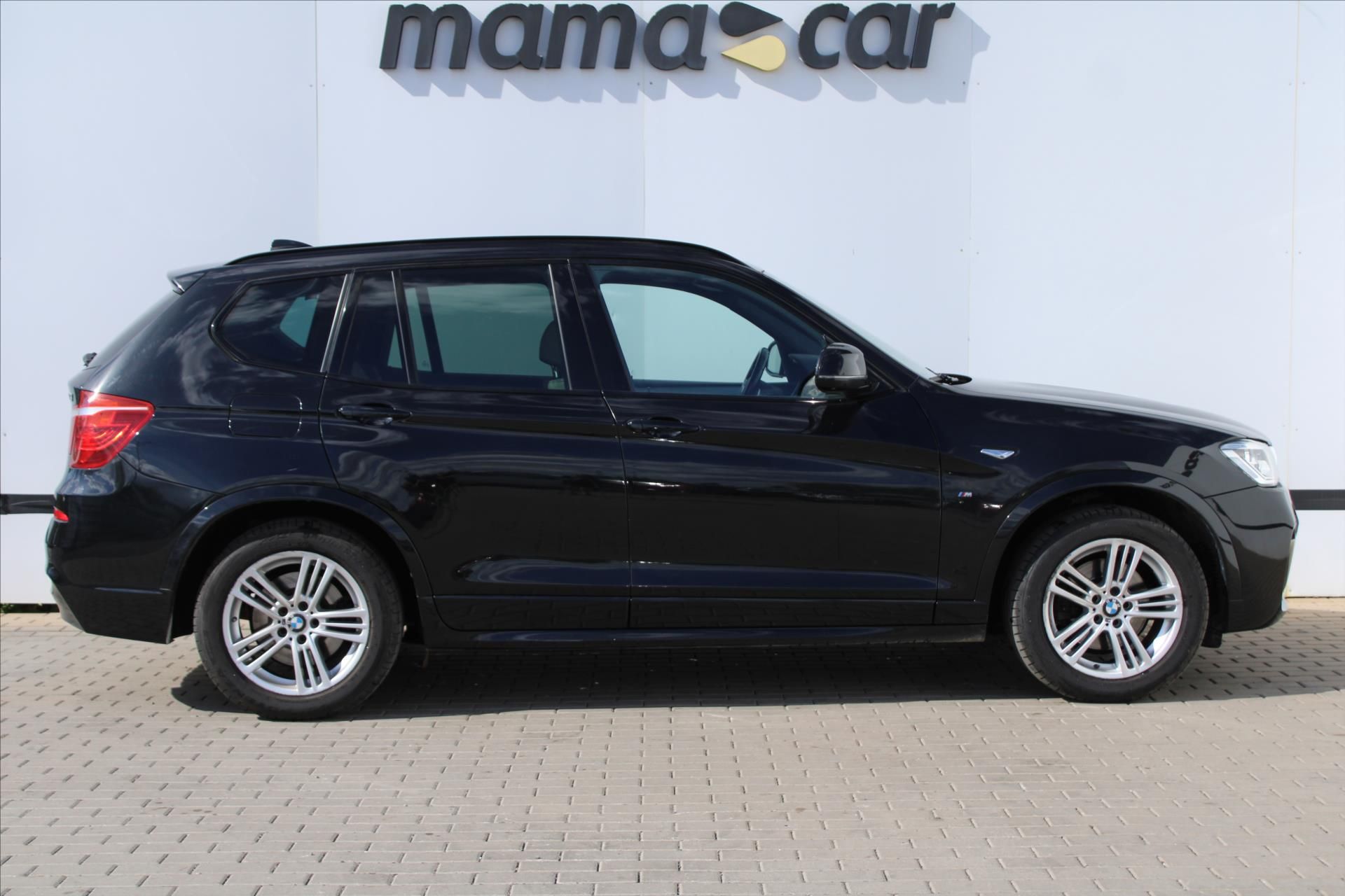 BMW X3, xDrive 20d 140kW M PAKET ČR - fotka 2
