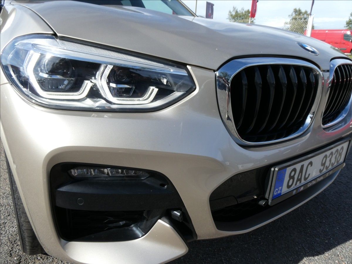BMW X3, 3,0 xDrive30d M-SPORT,2x kola - fotka 3