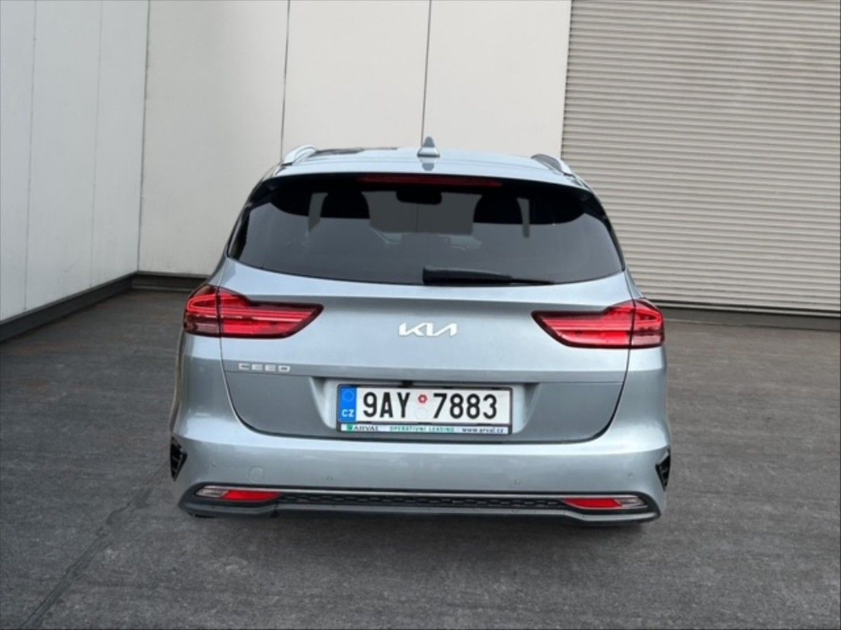 Kia Cee´d, 1,5 T-GDI 118 Top AT - fotka 5