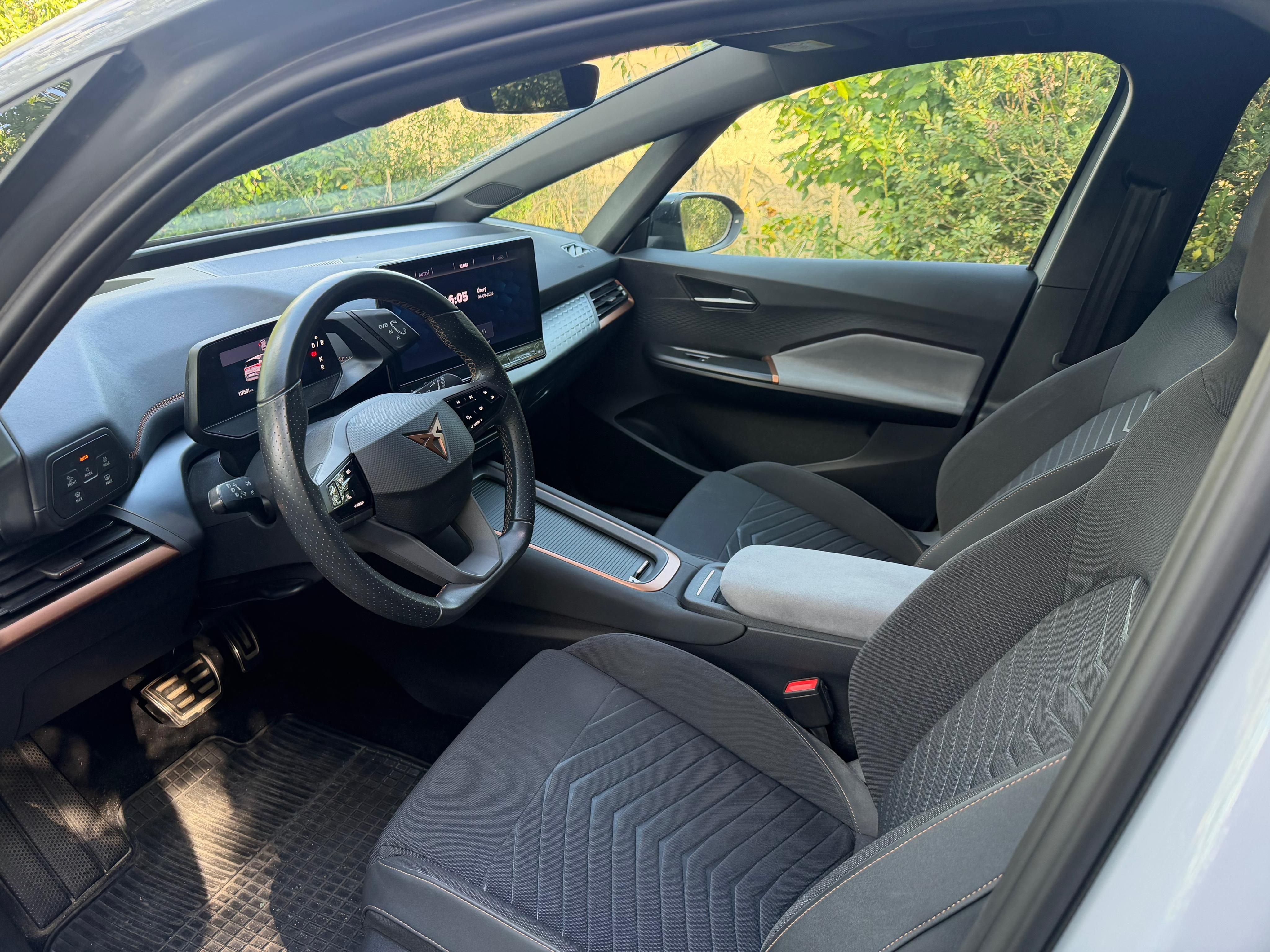 Cupra Born, 58kWh 150kW SoH 93,5% - fotka 5