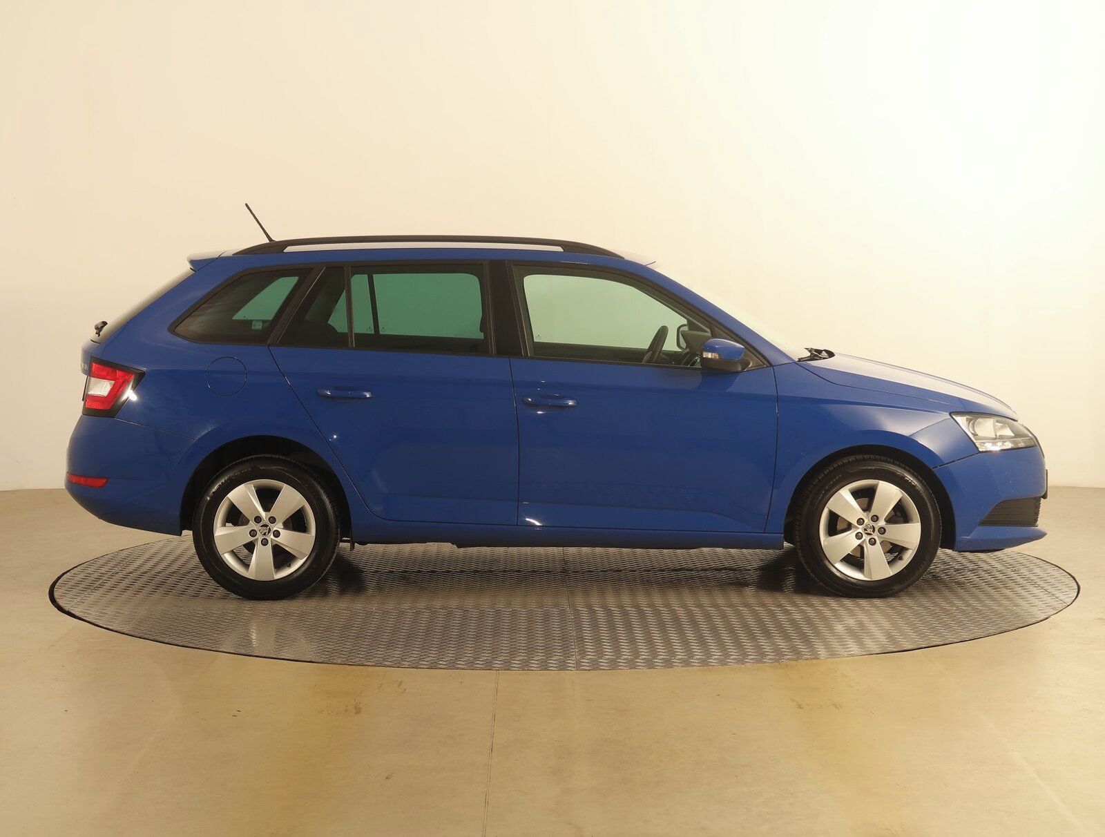 Škoda Fabia, 1.0 - fotka 6