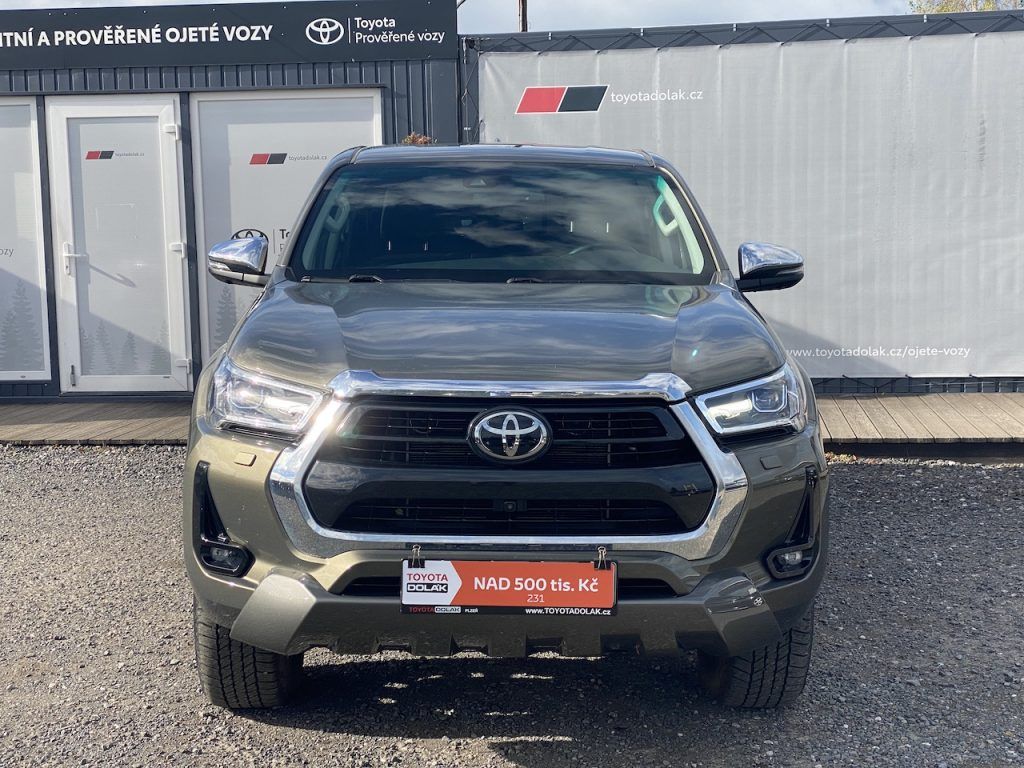 Toyota Hilux, 2.8D, ČR, Executive, 4x4, DPH - fotka 2