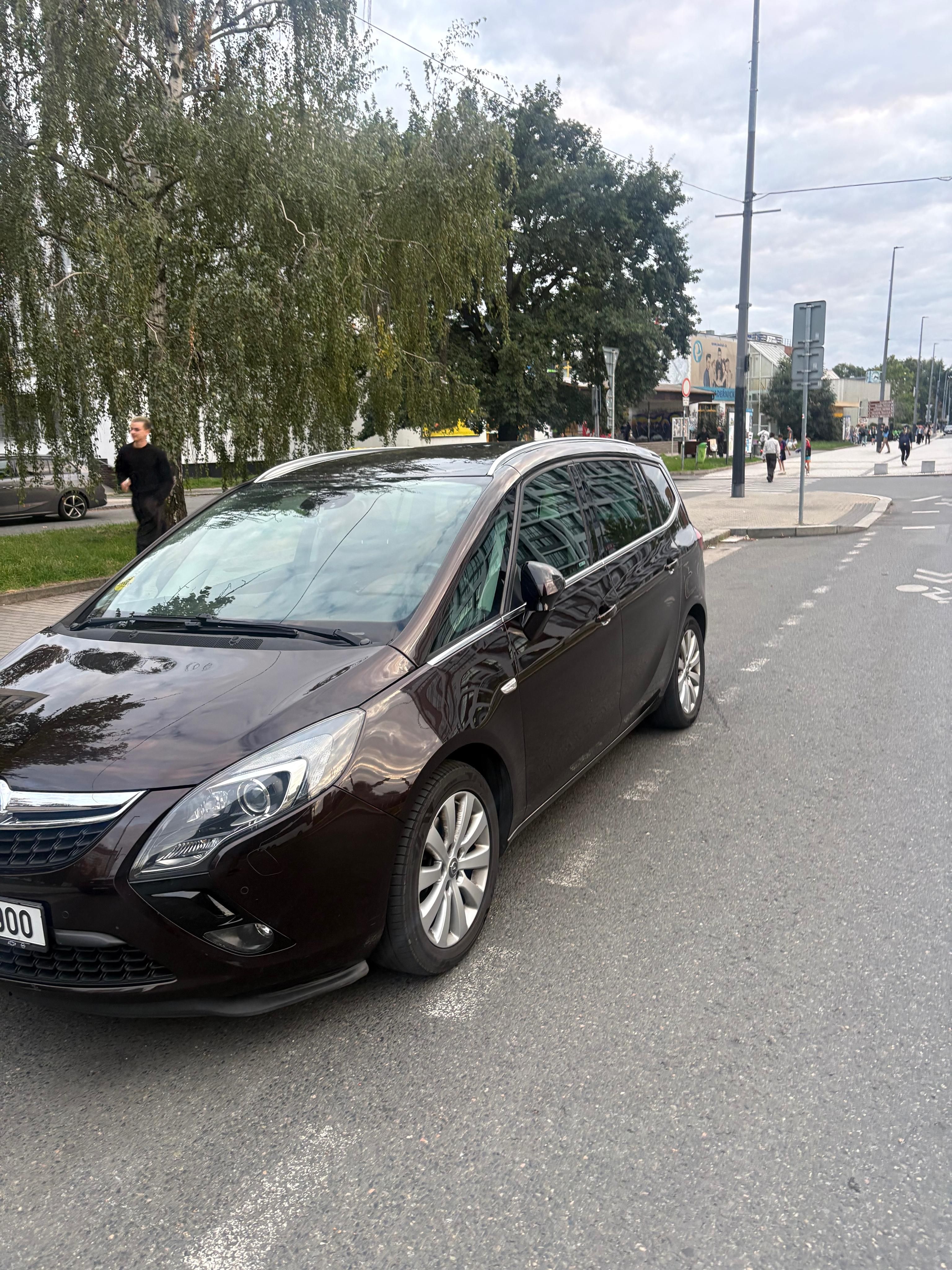 Opel Zafira - fotka 2