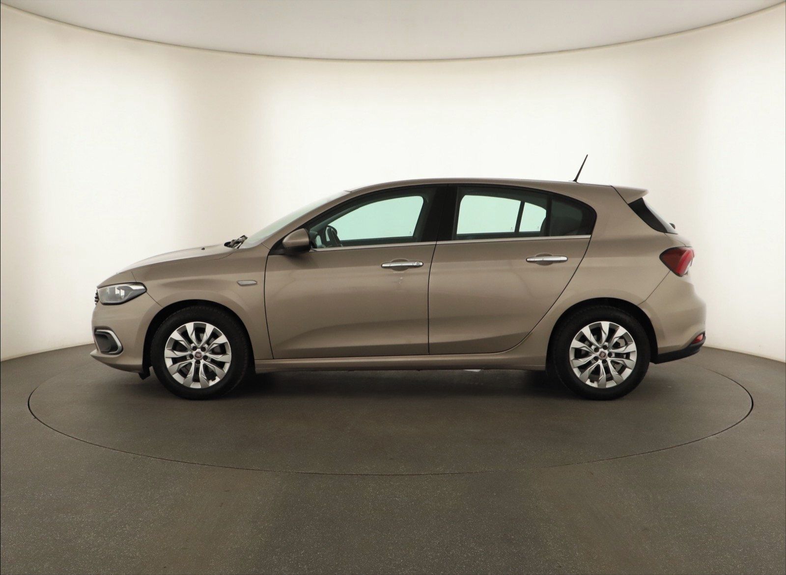 Fiat Tipo, 1.4 T-Jet, Serv.kniha, Klima - fotka 3