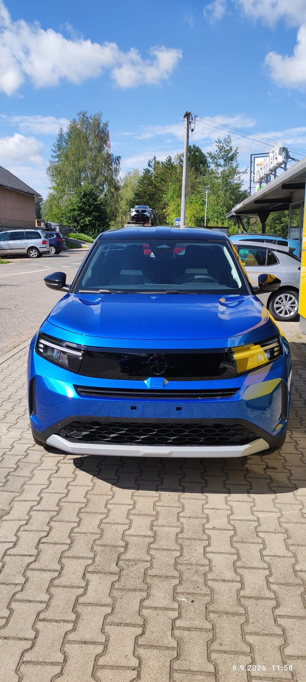 Opel Frontera, Hybrid 1,2 TURBO 81kW GS - fotka 6