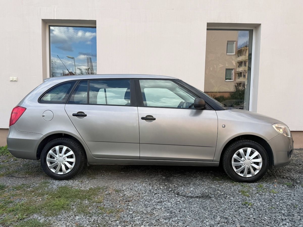 Škoda Fabia, 1.4 16v 63kW po 1.maj v CZ - fotka 6