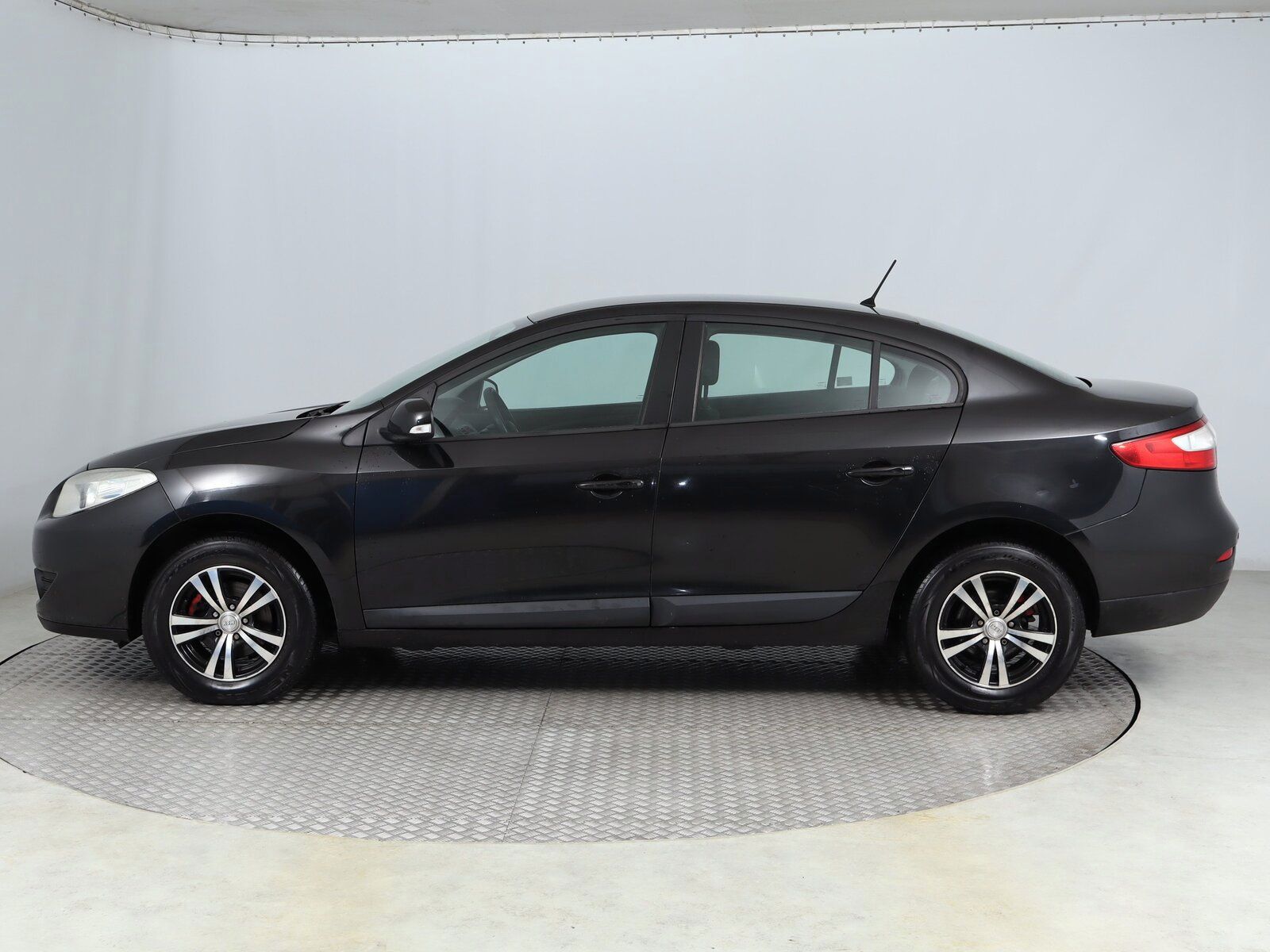 Renault Fluence, 1.6 16V, NOVÁ CENA, Klima - fotka 3