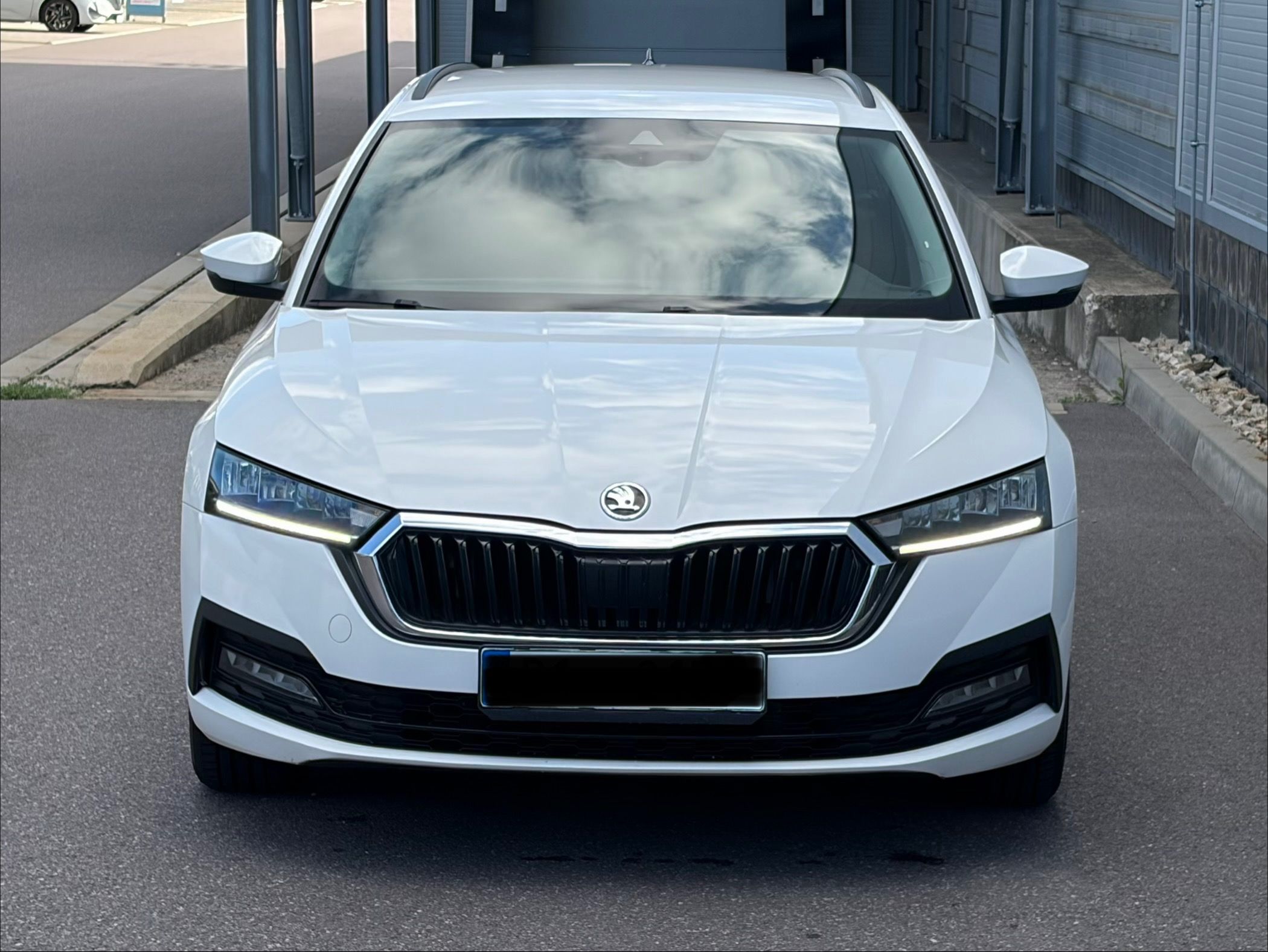 Škoda Octavia, 110kW DSG/ACC/NAVI/SERVIS/ - fotka 6