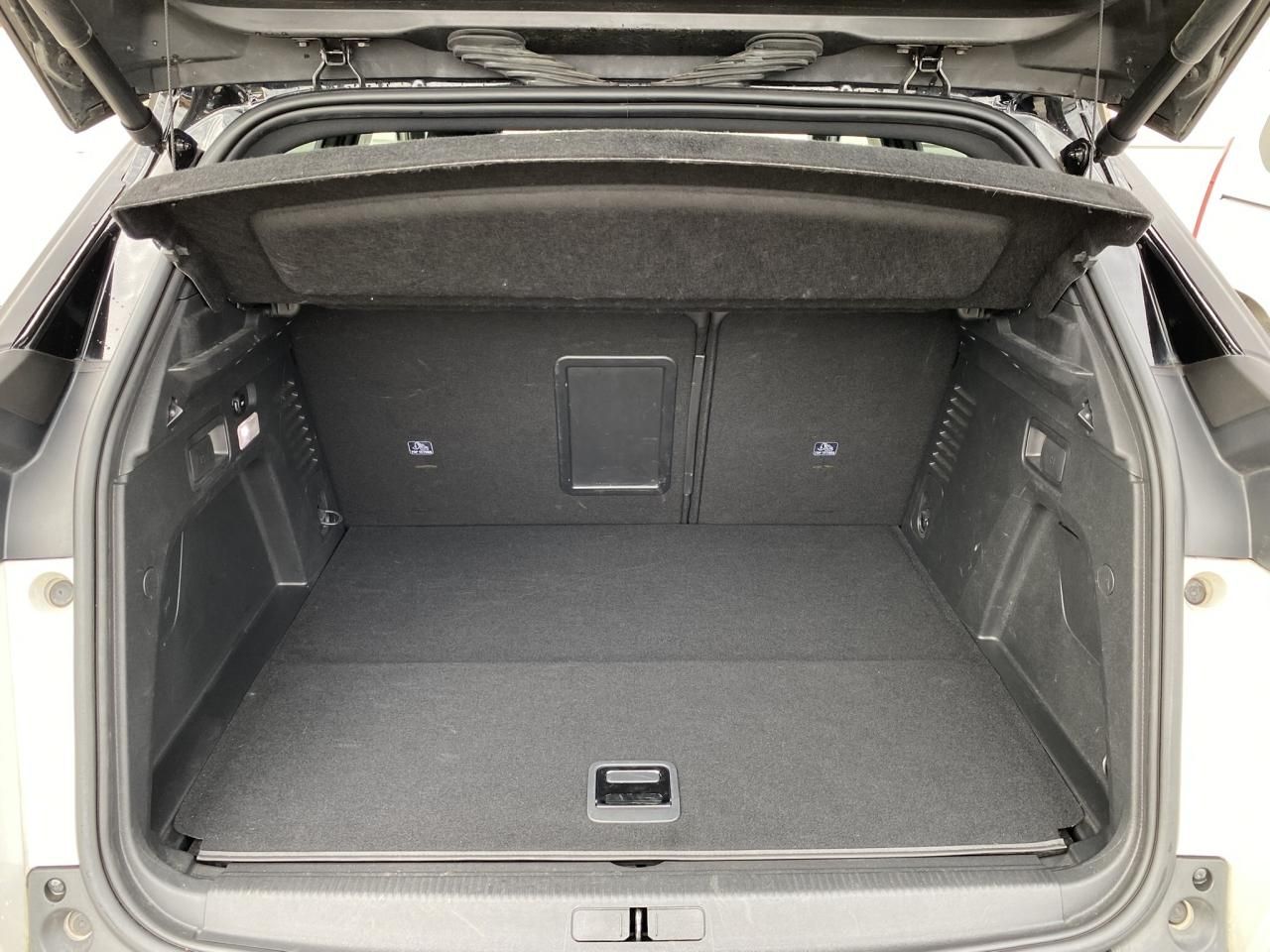 Peugeot 3008, GT HYBRID4 300 4x4 AT8 - fotka 5