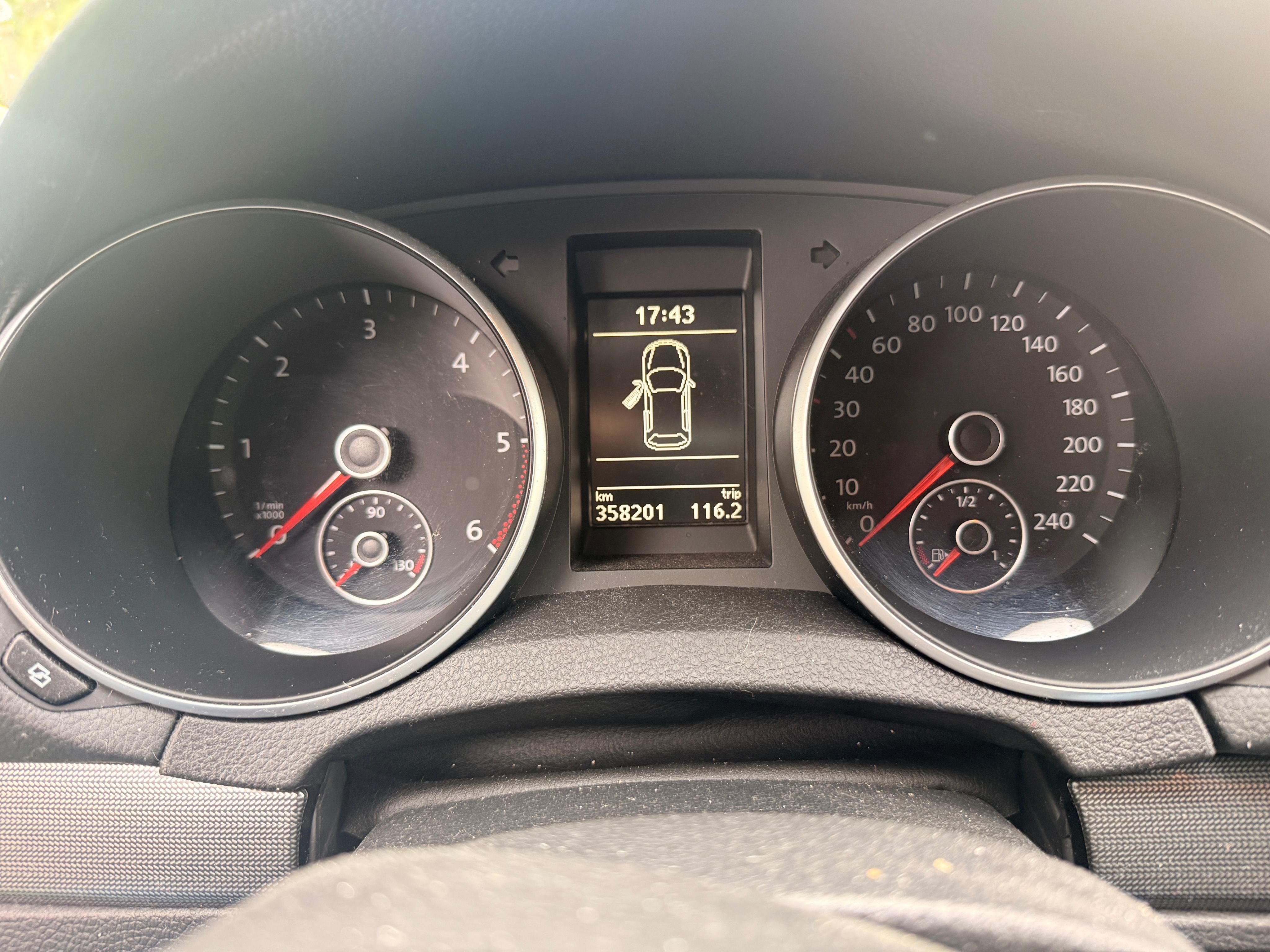 Volkswagen Golf Variant, Prodám 1,6 TDi servisováno - fotka 2