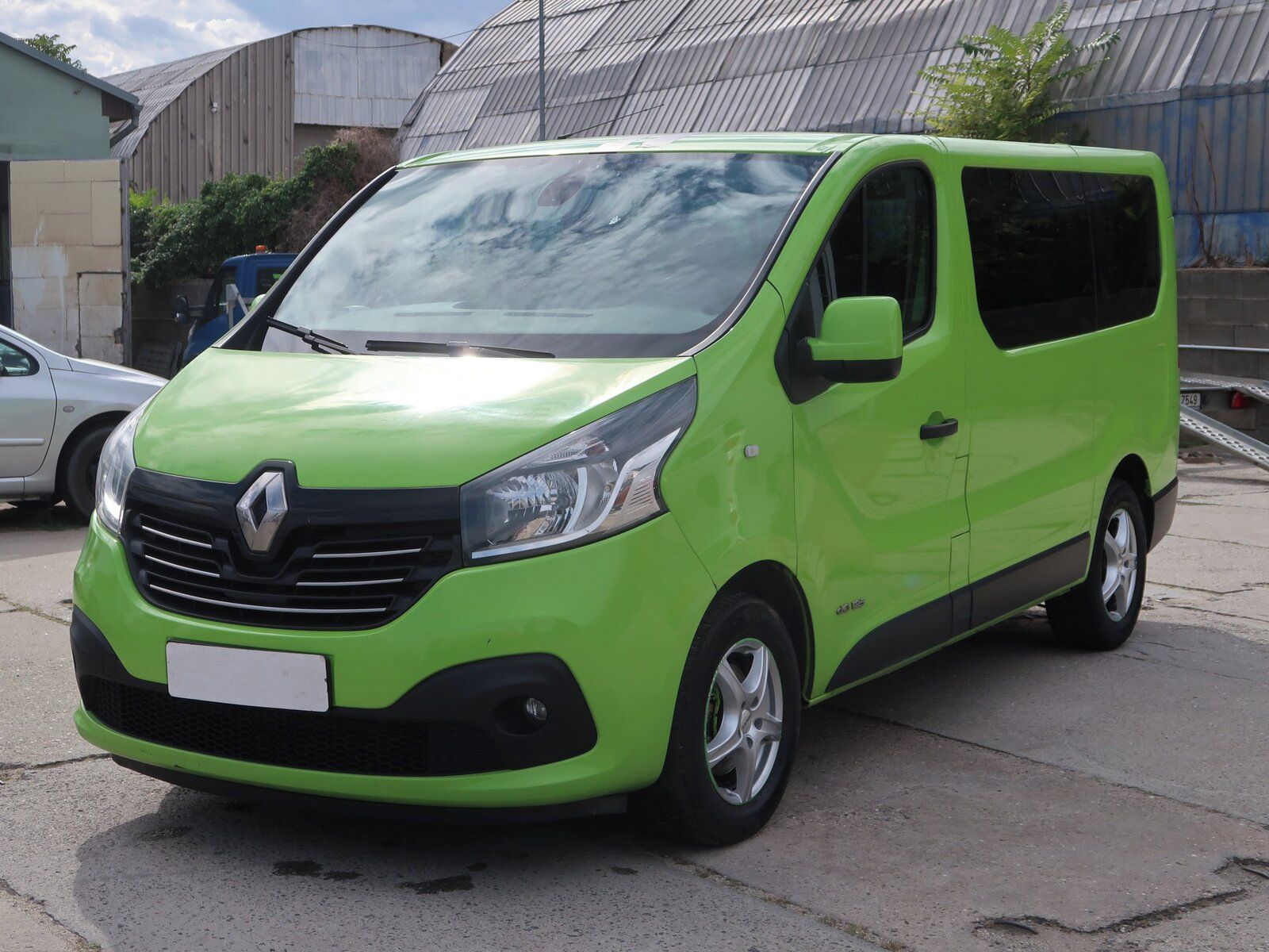 Renault Trafic, 1.6 dCi, Bus, 8Míst, Klima, ČR - fotka 2